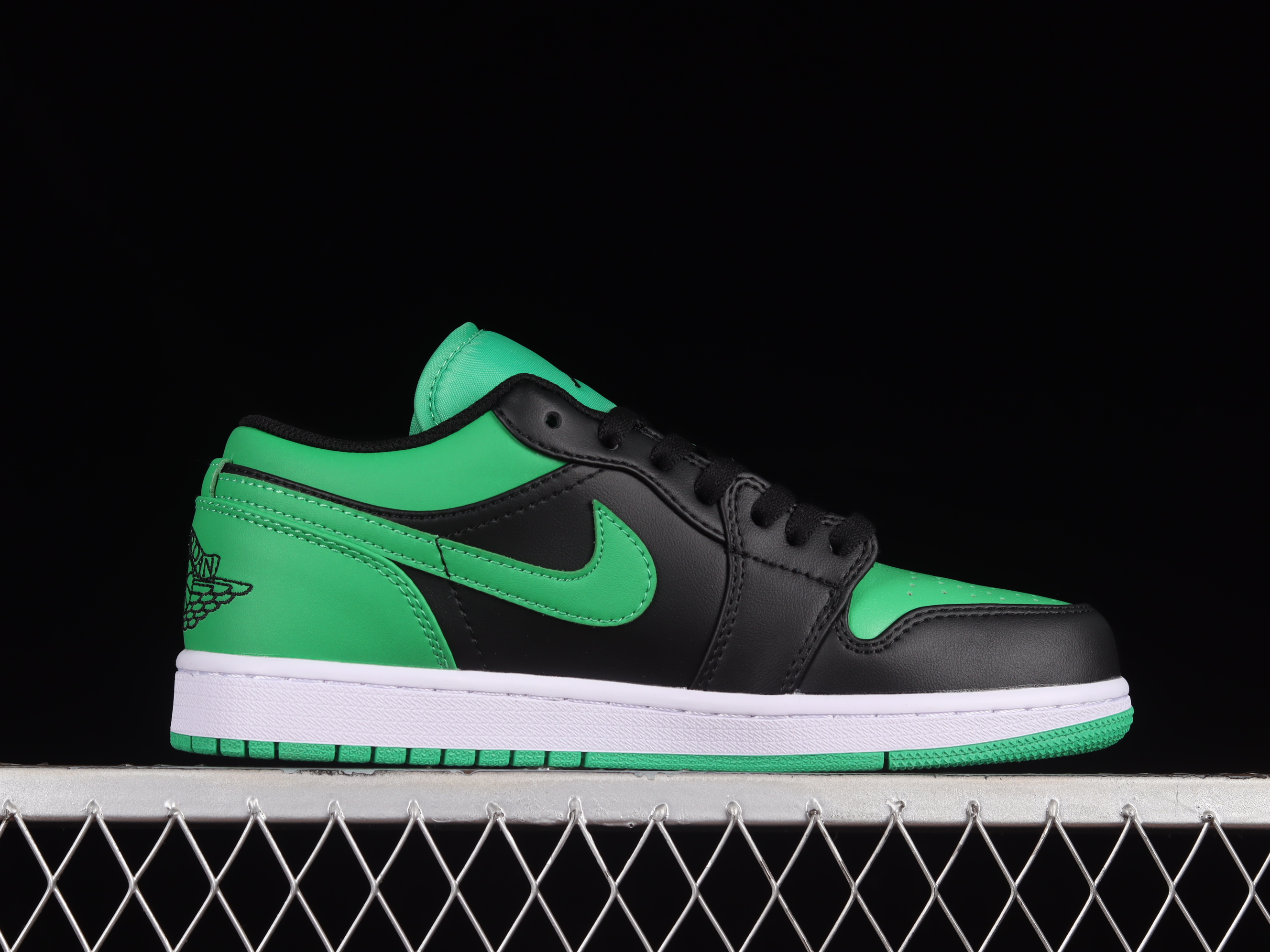 AJ1 low top