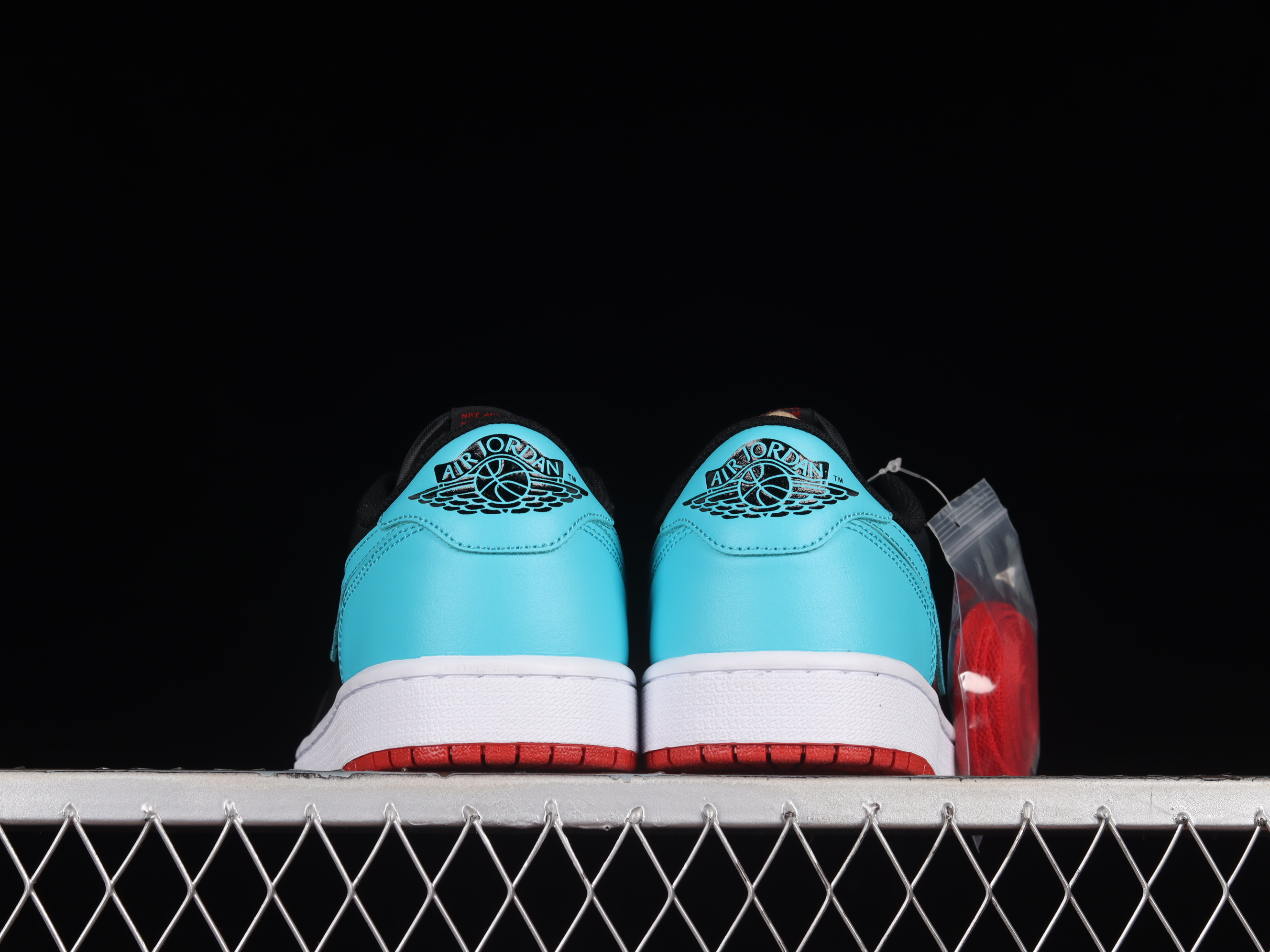 AJ1 low top