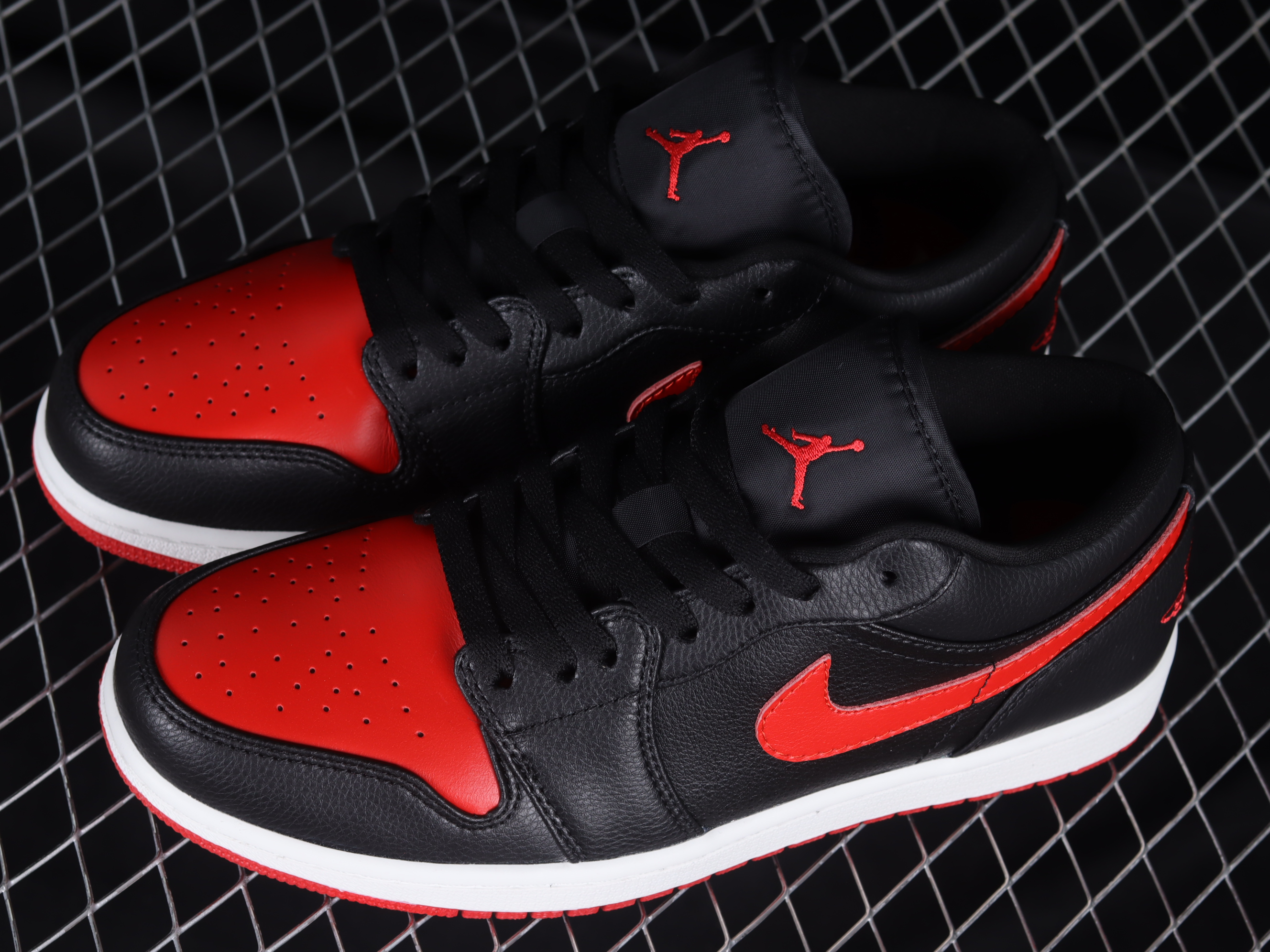 AJ1 low top