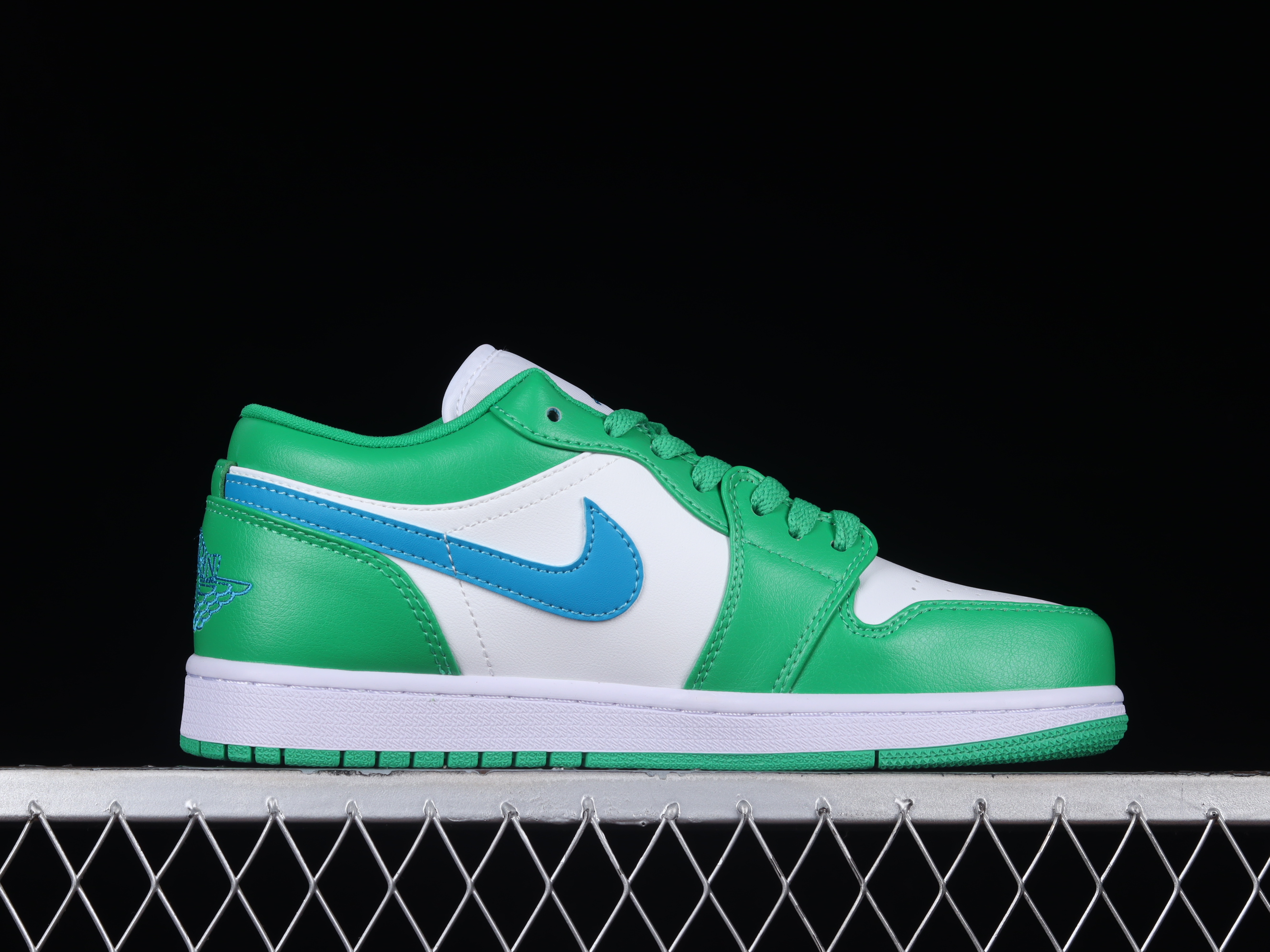 AJ1 low top