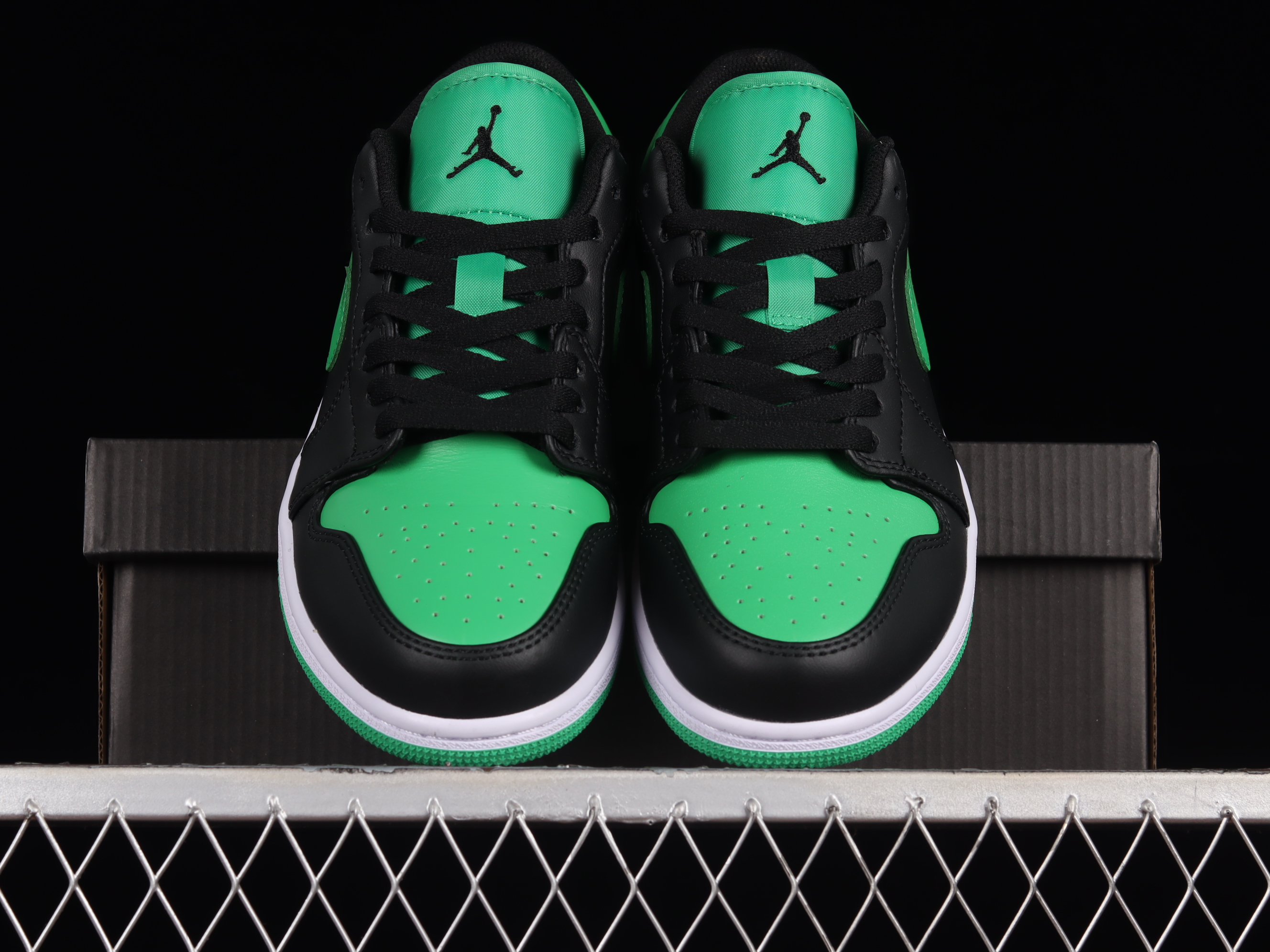 AJ1 low top
