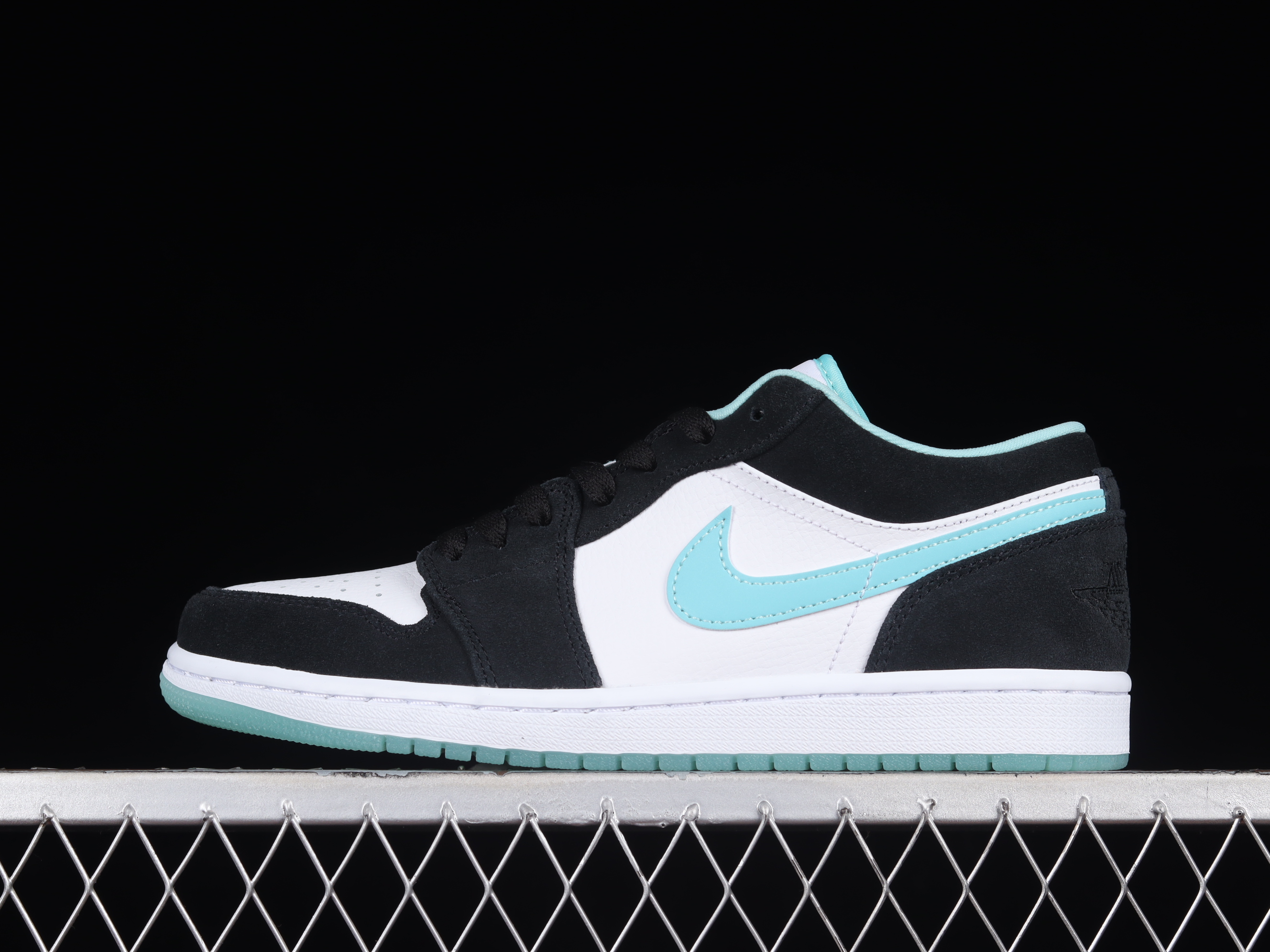 AJ1 low top