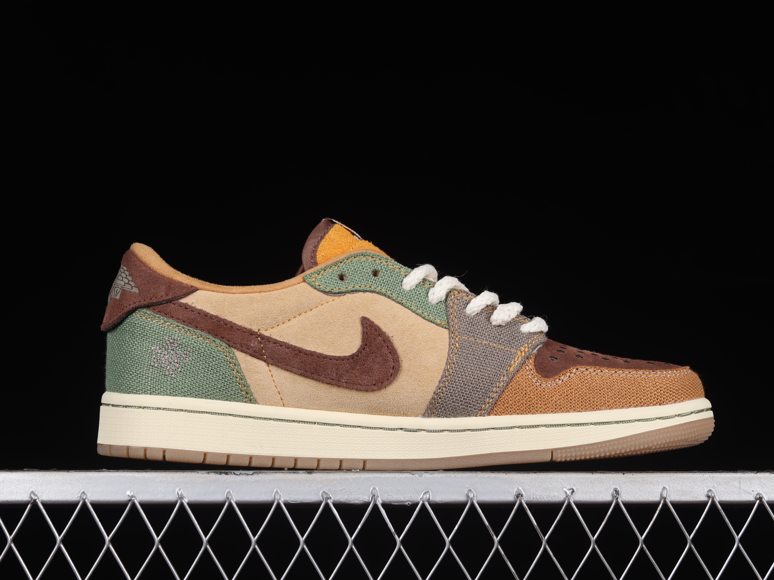 AJ1 low top