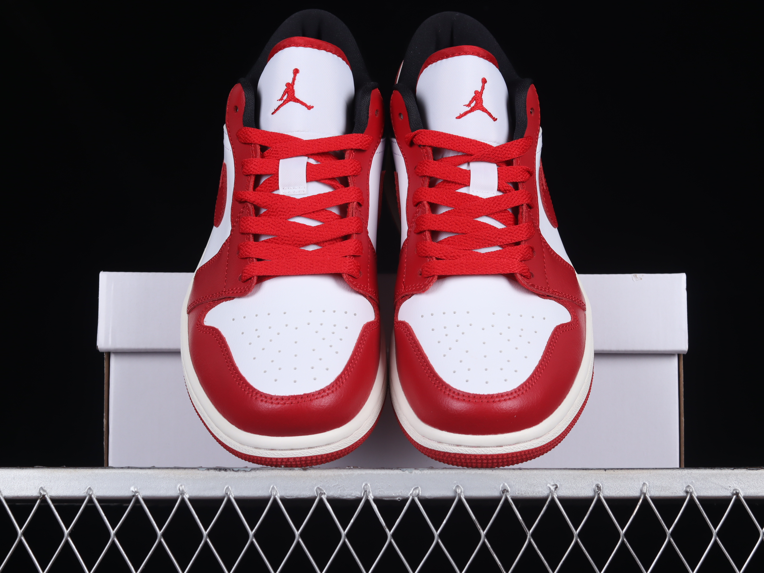 AJ1 low top