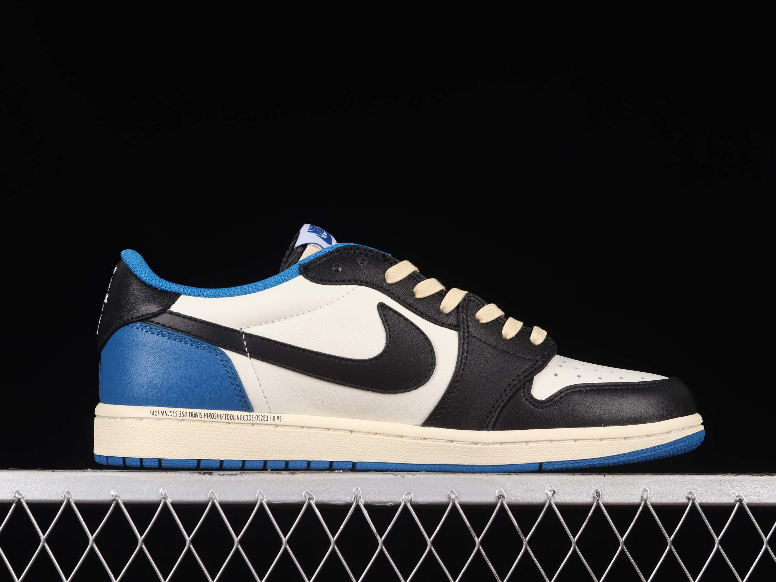 AJ1 low top