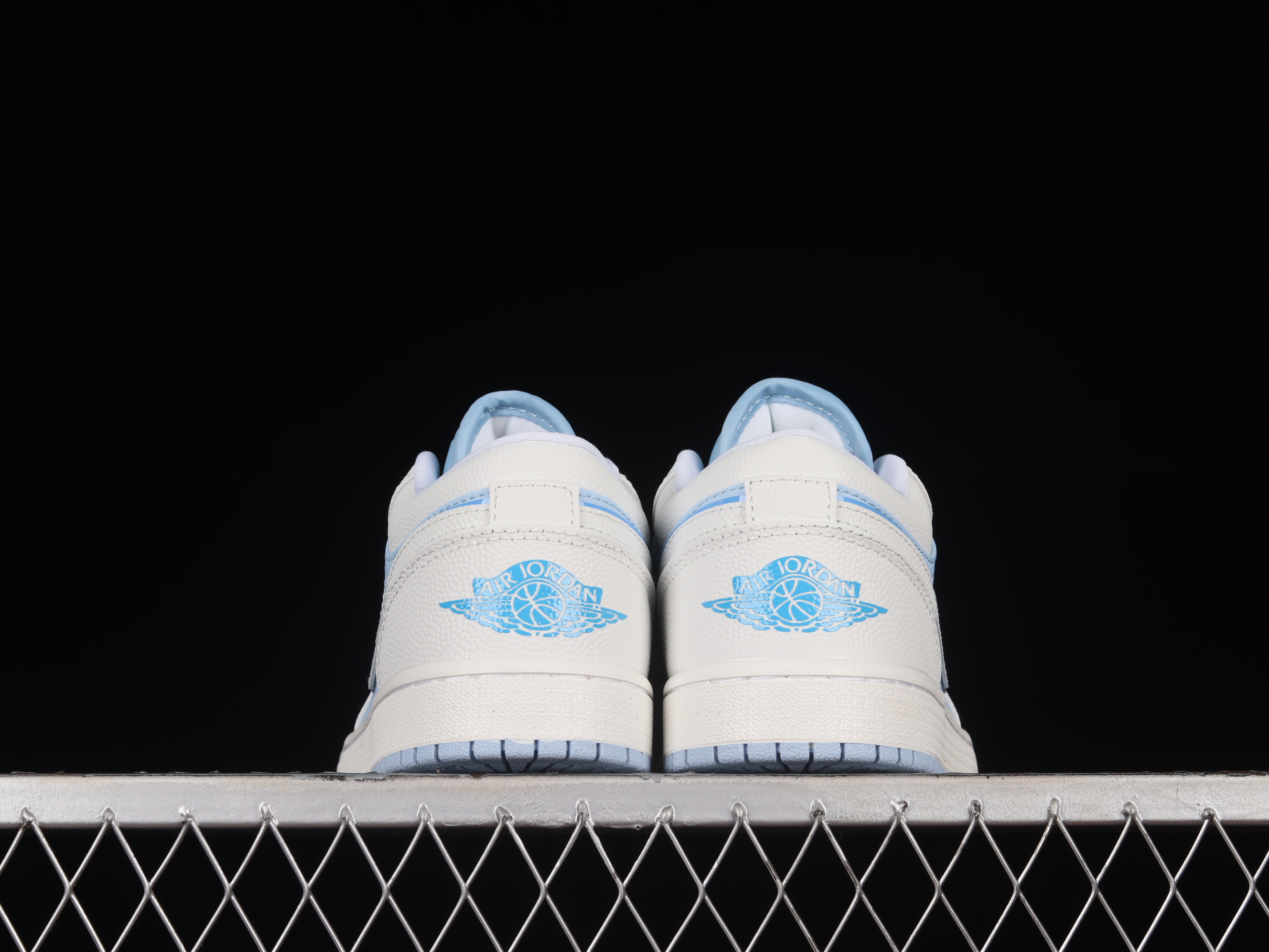 AJ1 low top