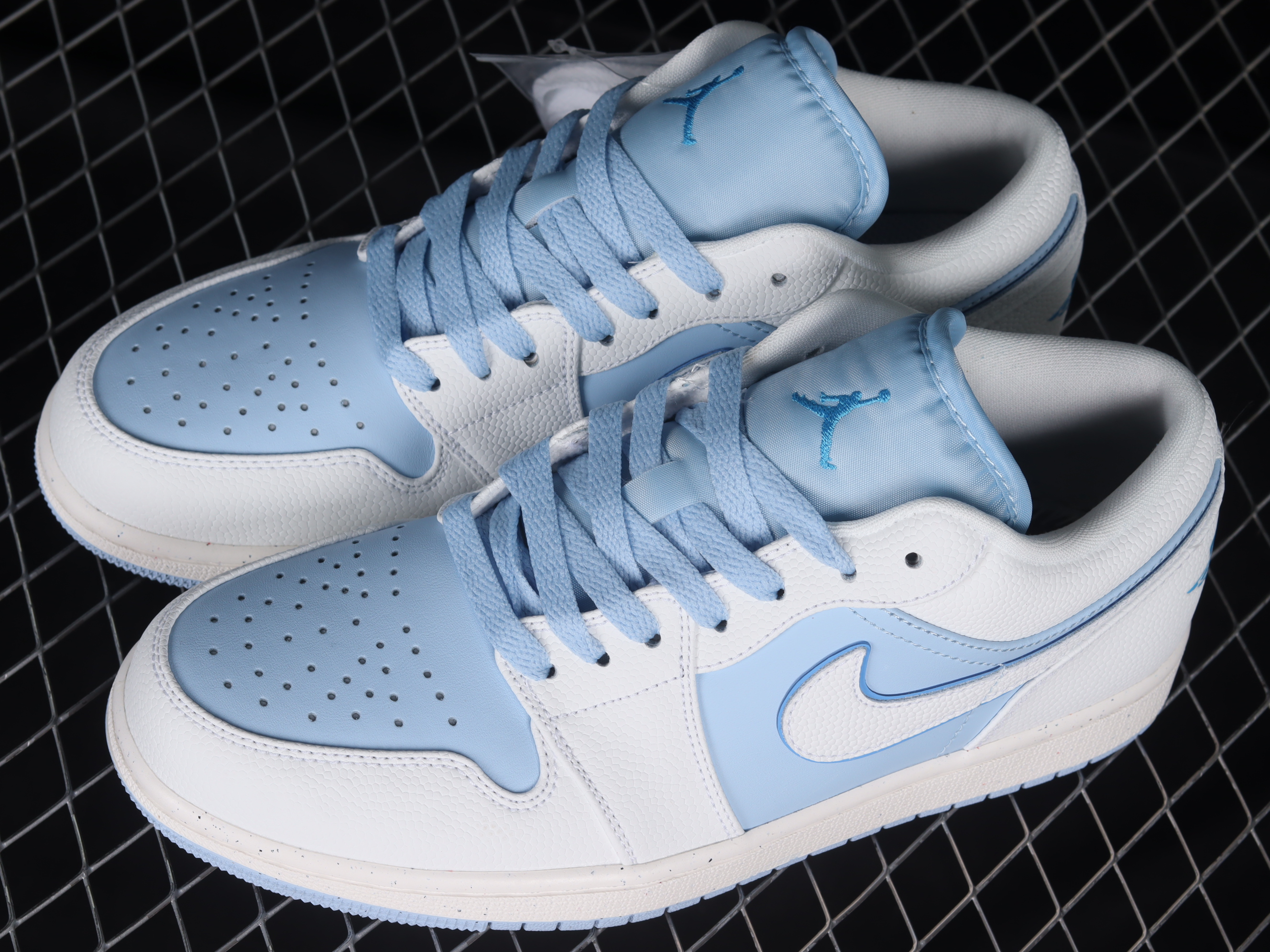 AJ1 low top