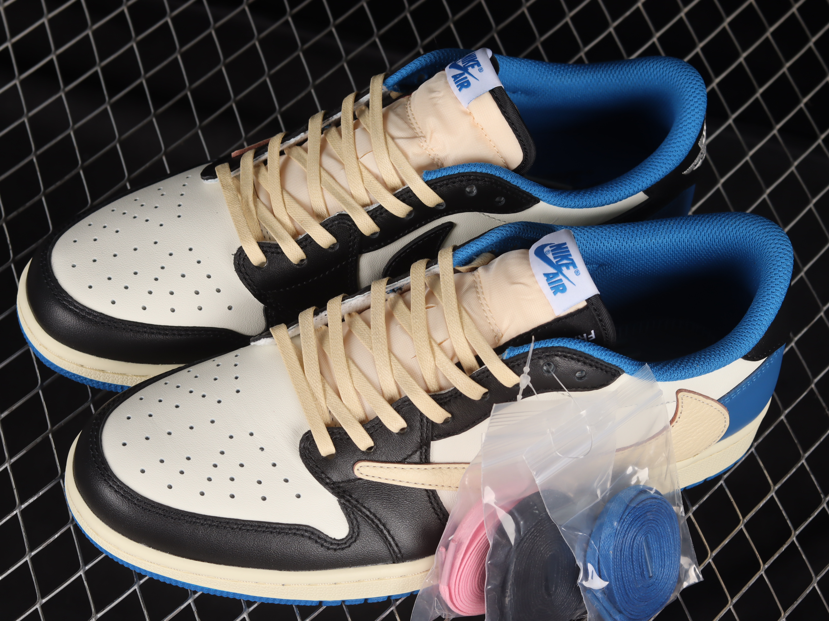 AJ1 low top