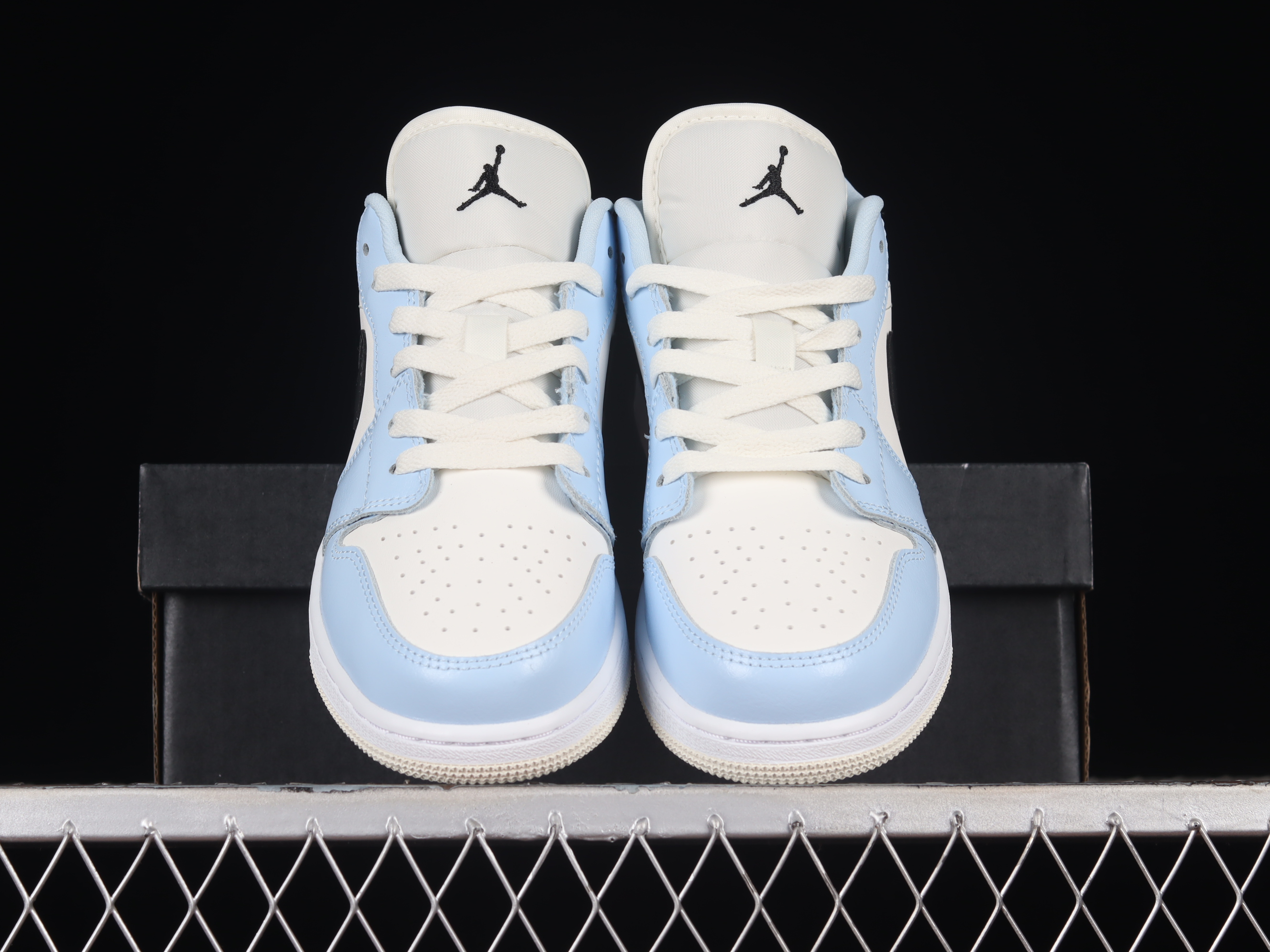 AJ1 low top