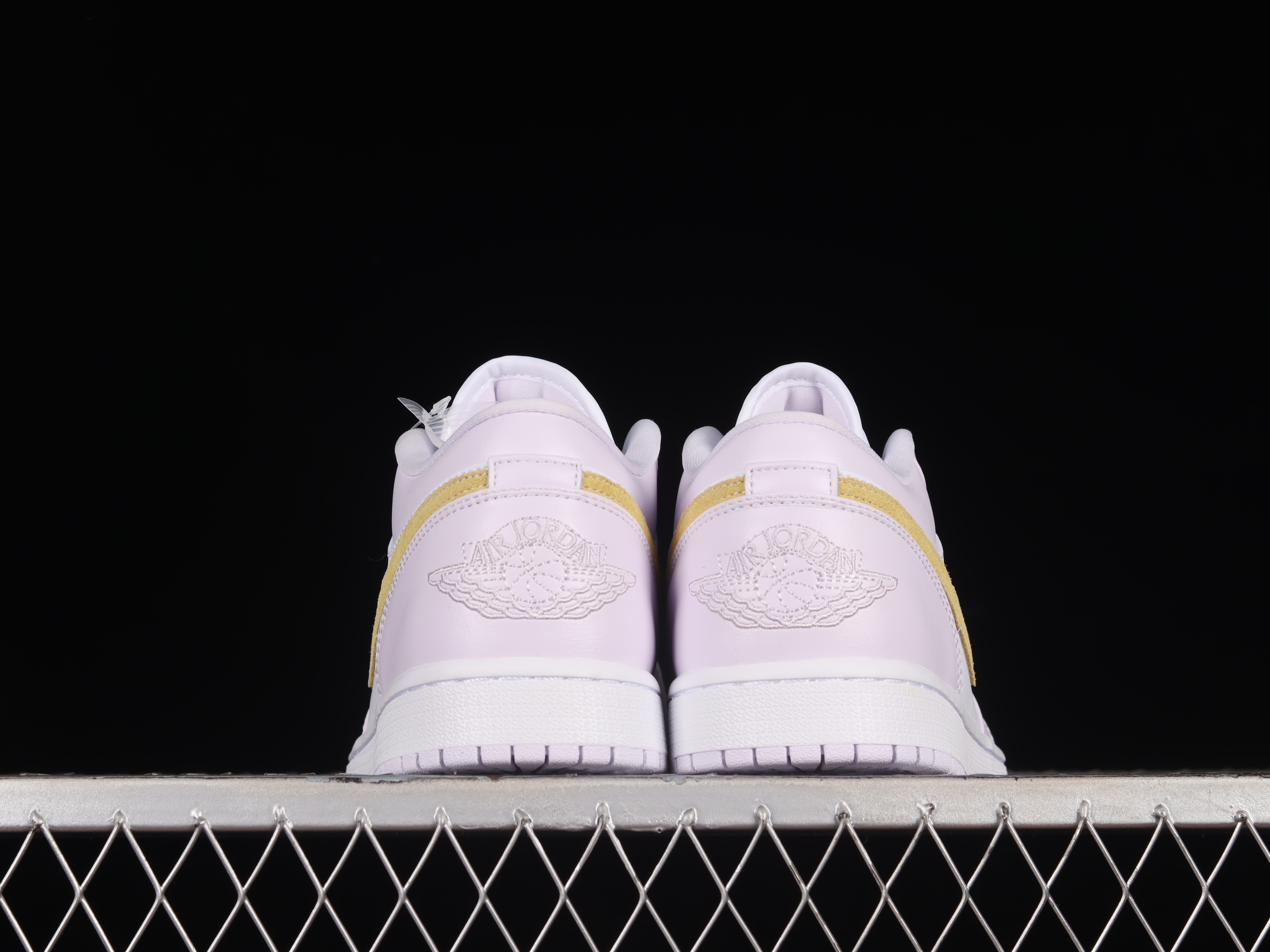 AJ1 low top