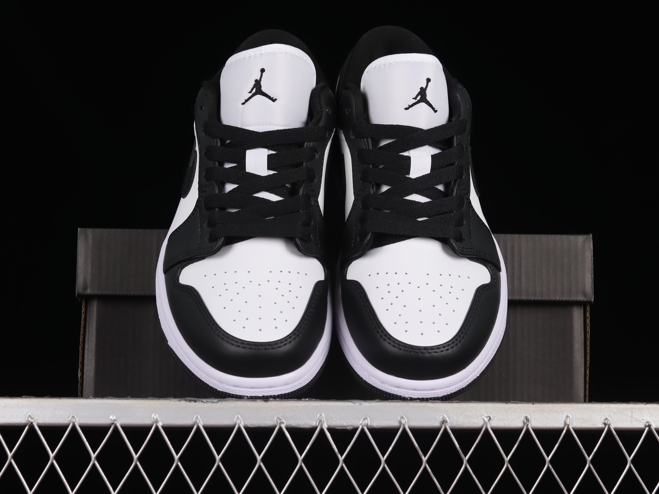 AJ1 low top