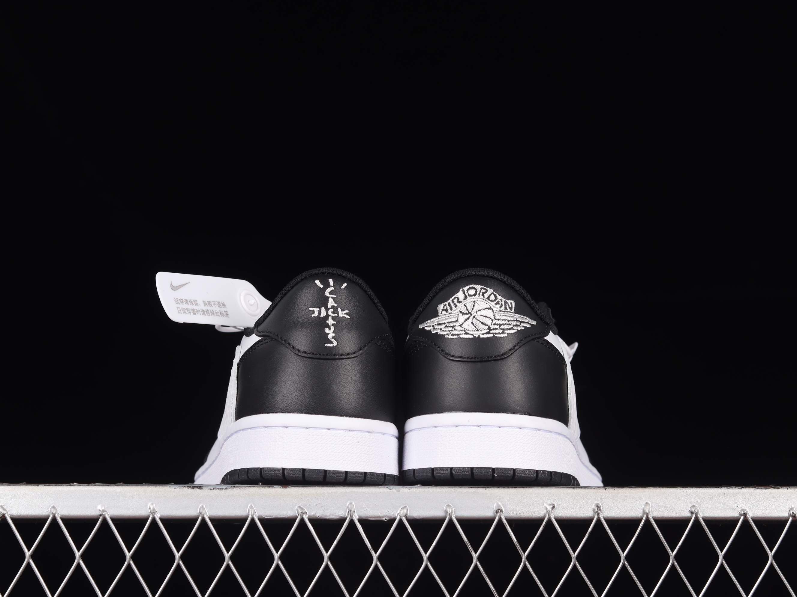 AJ1 low top