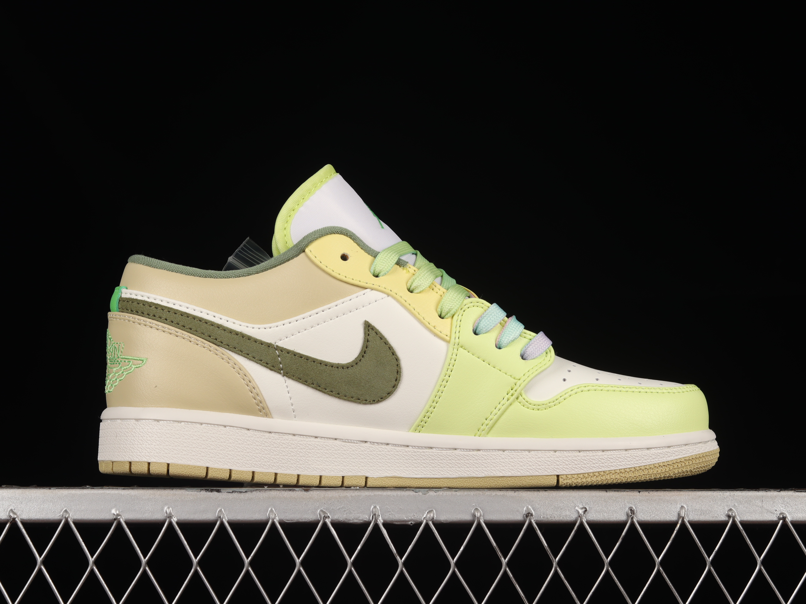 AJ1 low top