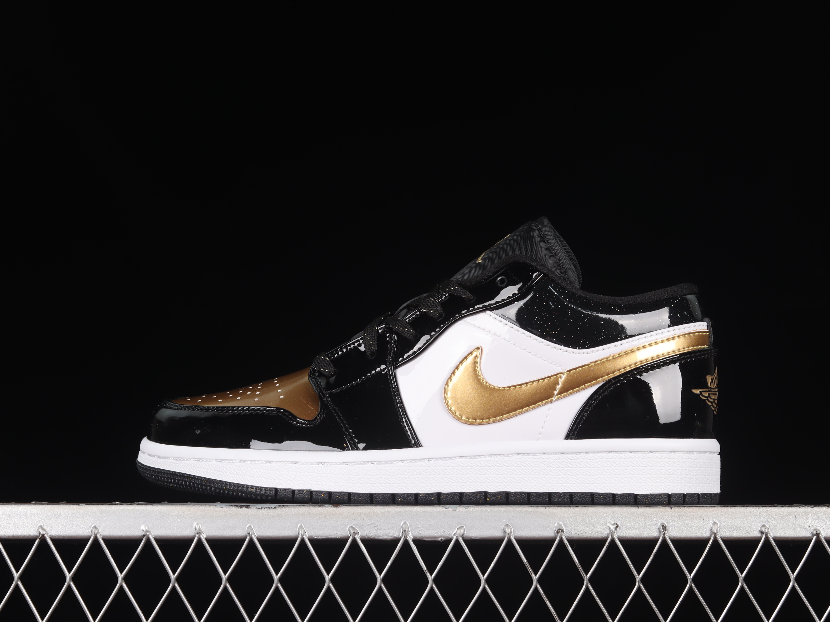 AJ1 low top
