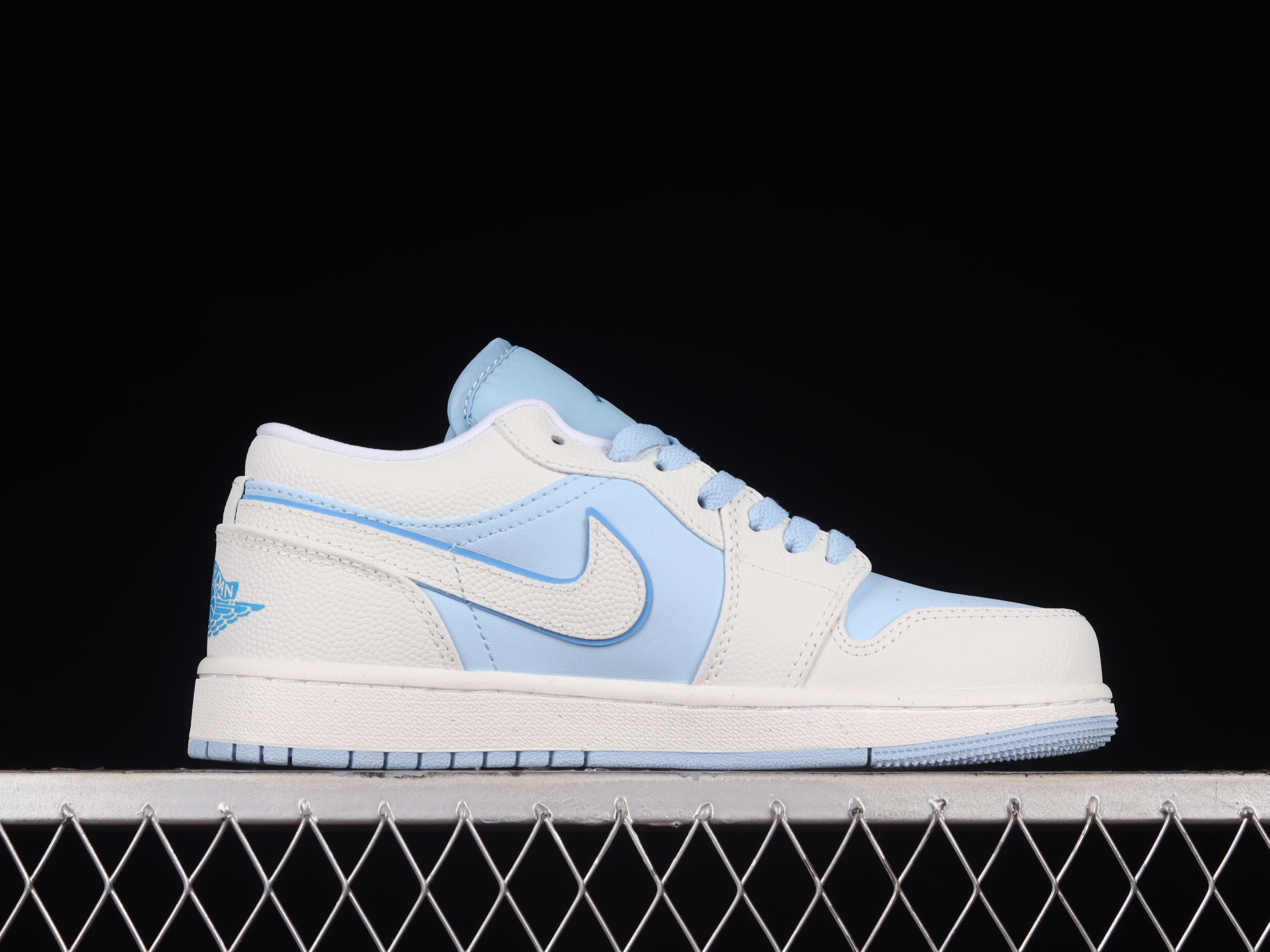 AJ1 low top