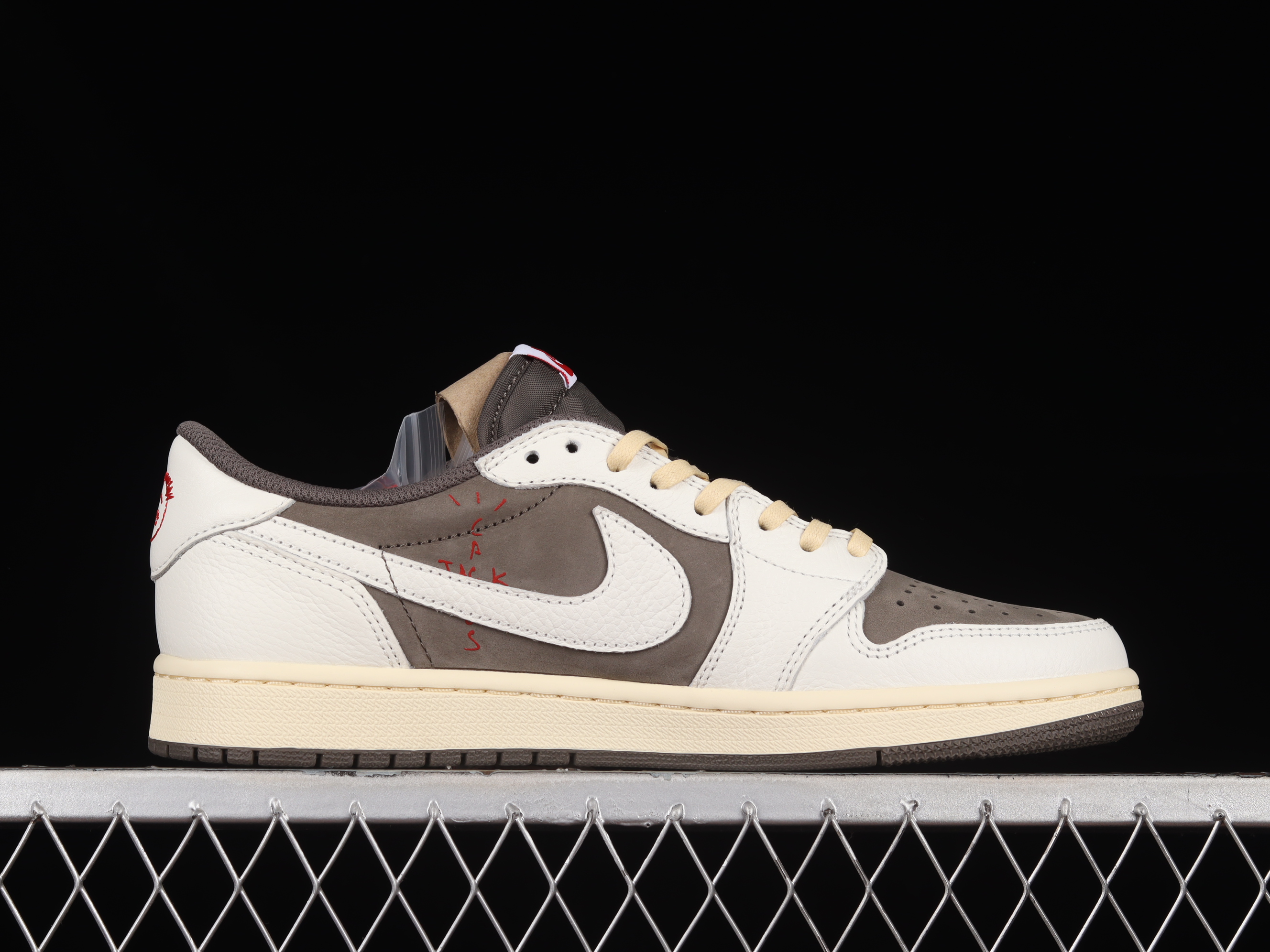 AJ1 low top