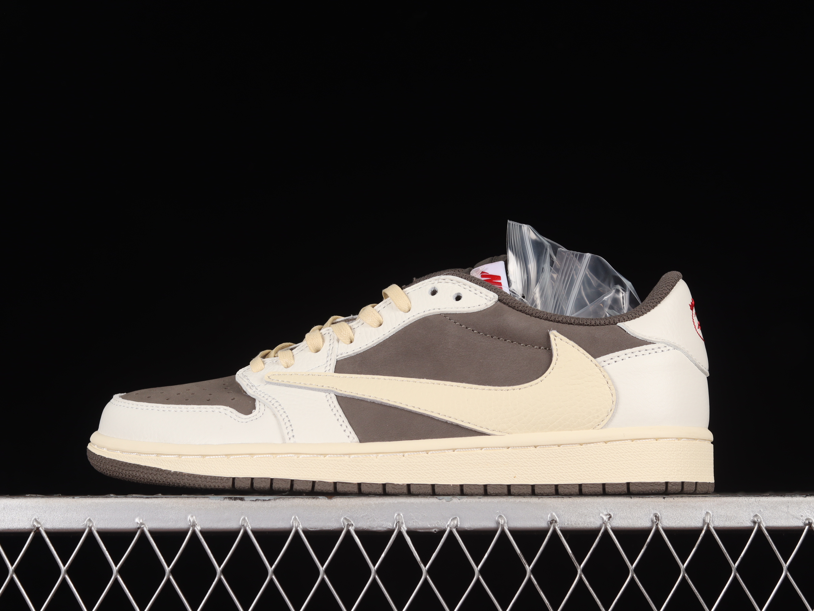 AJ1 low top