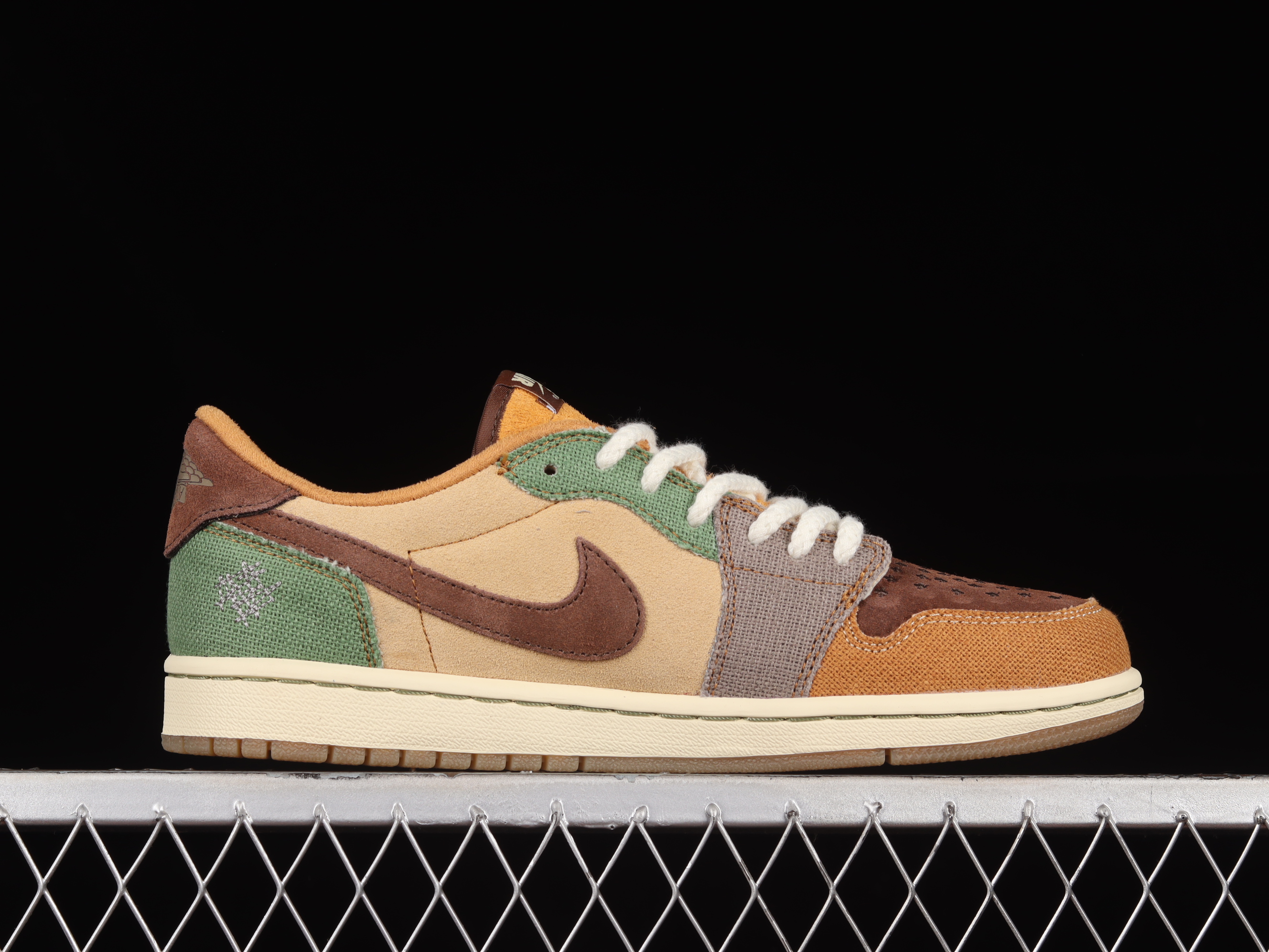 AJ1 low top