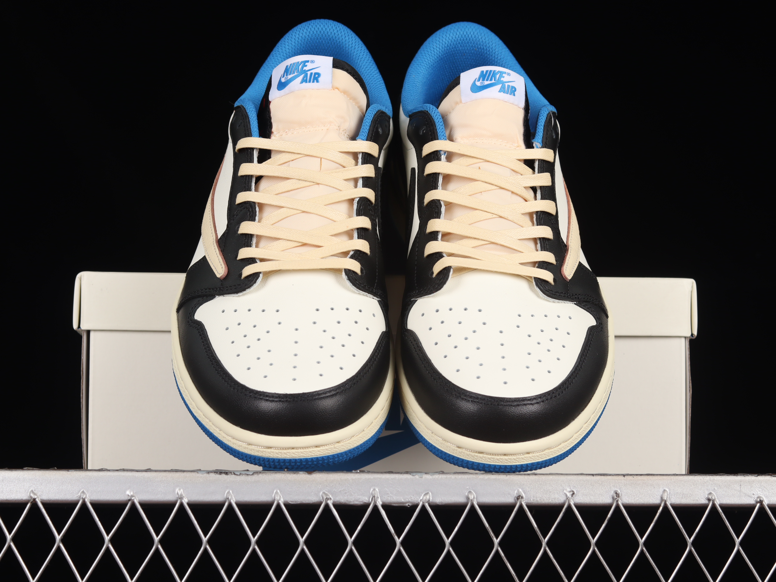 AJ1 low top
