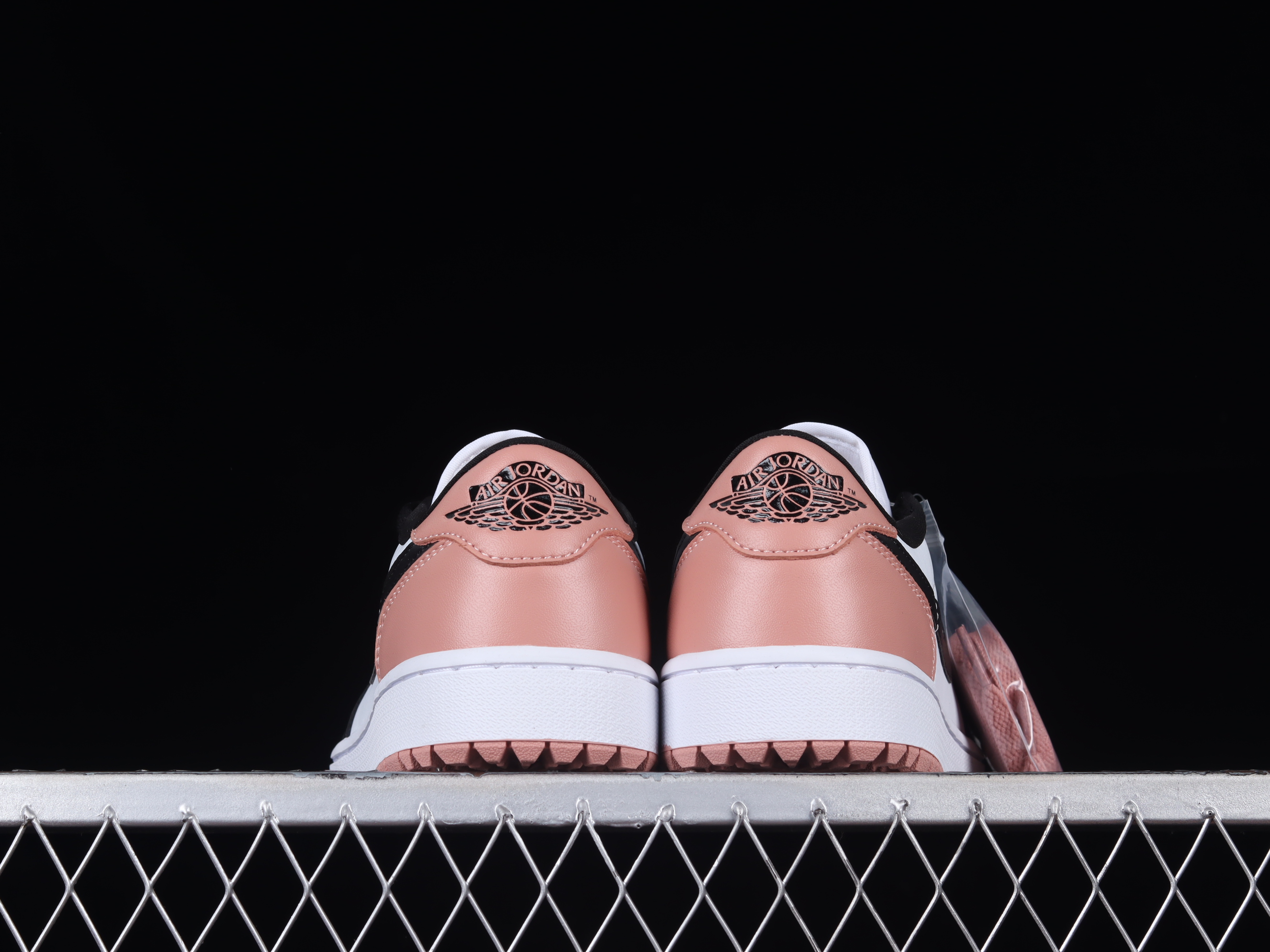 AJ1 low top