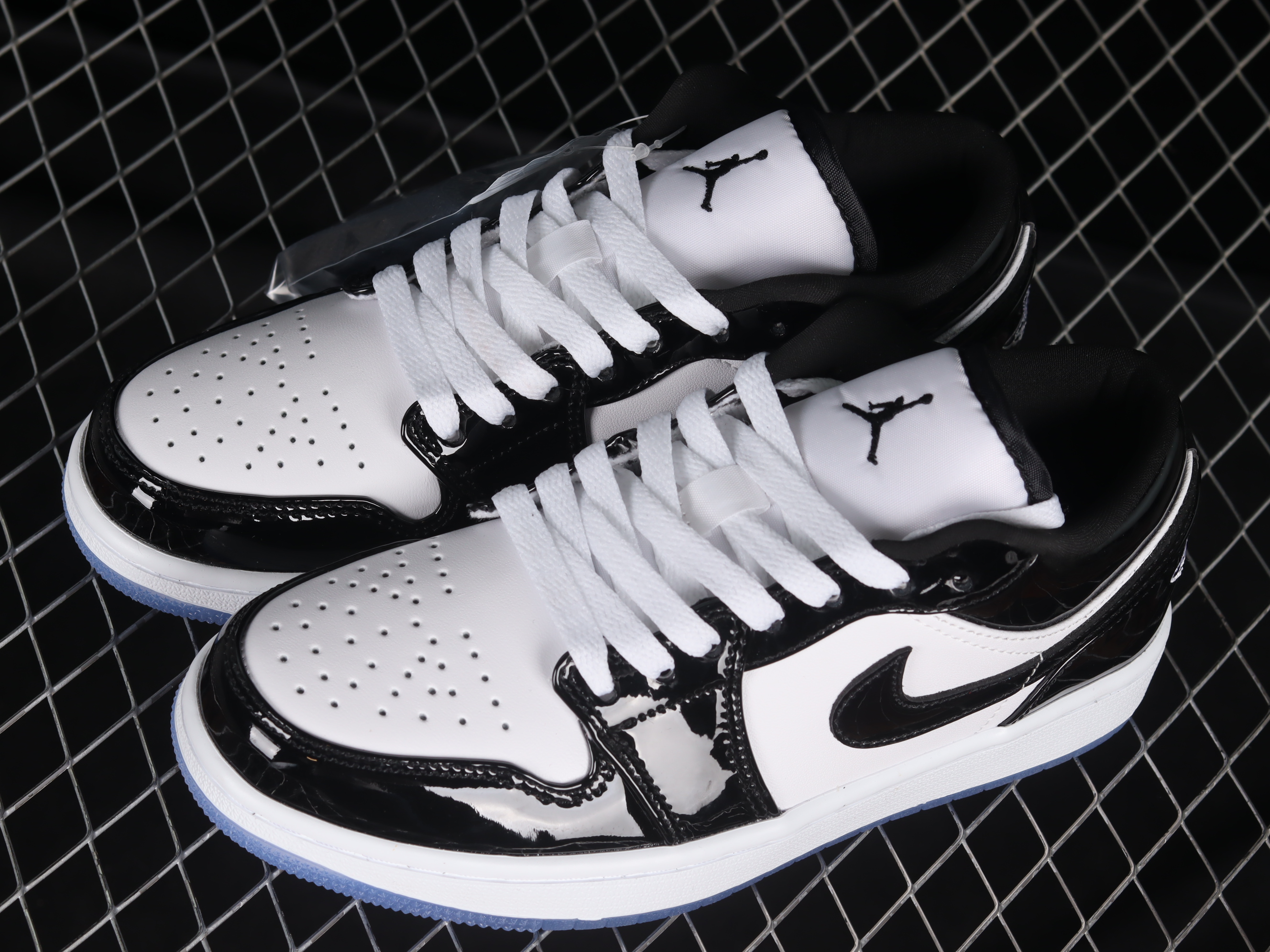 AJ1 Kangbuckle black and white patent leather low top basketball shoes DV1309-100 35.5-47.5