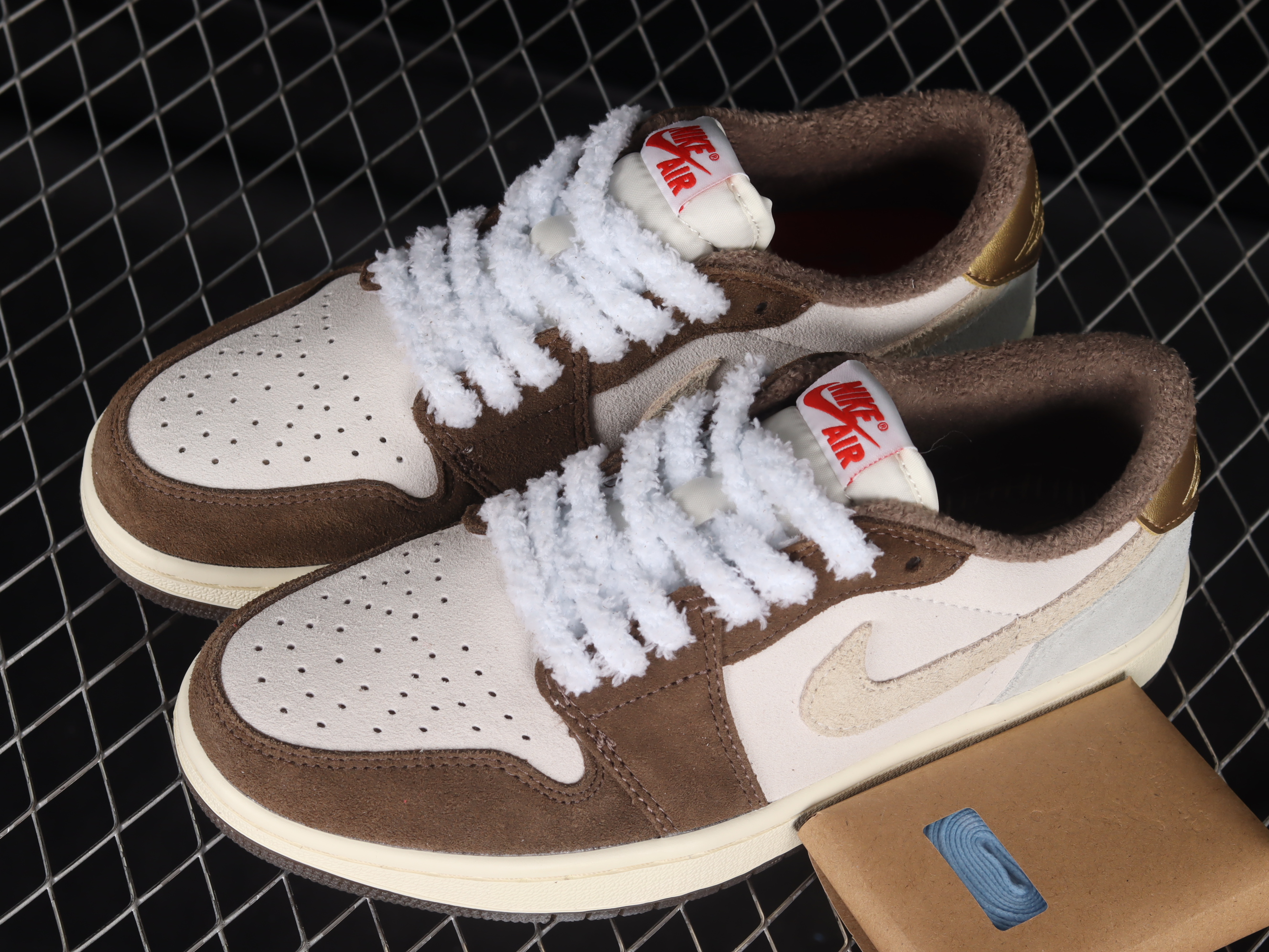 AJ1 low top