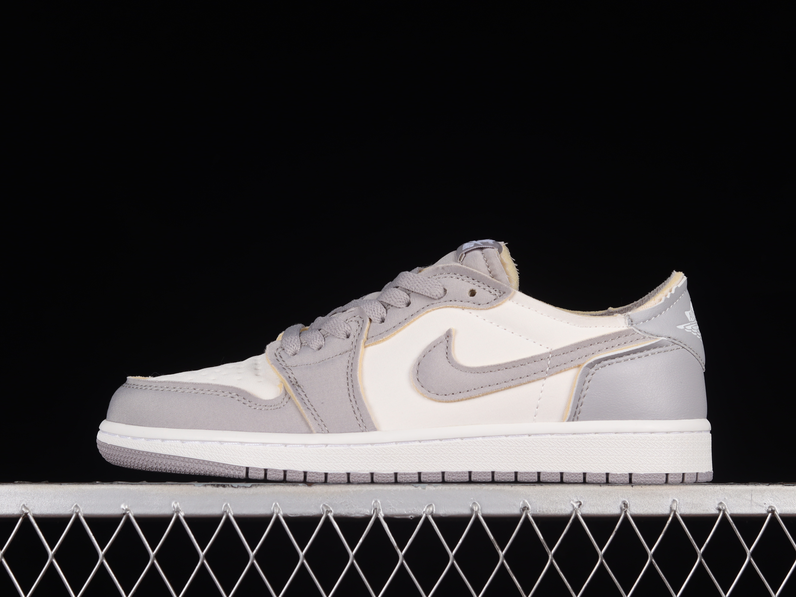 AJ1 low top