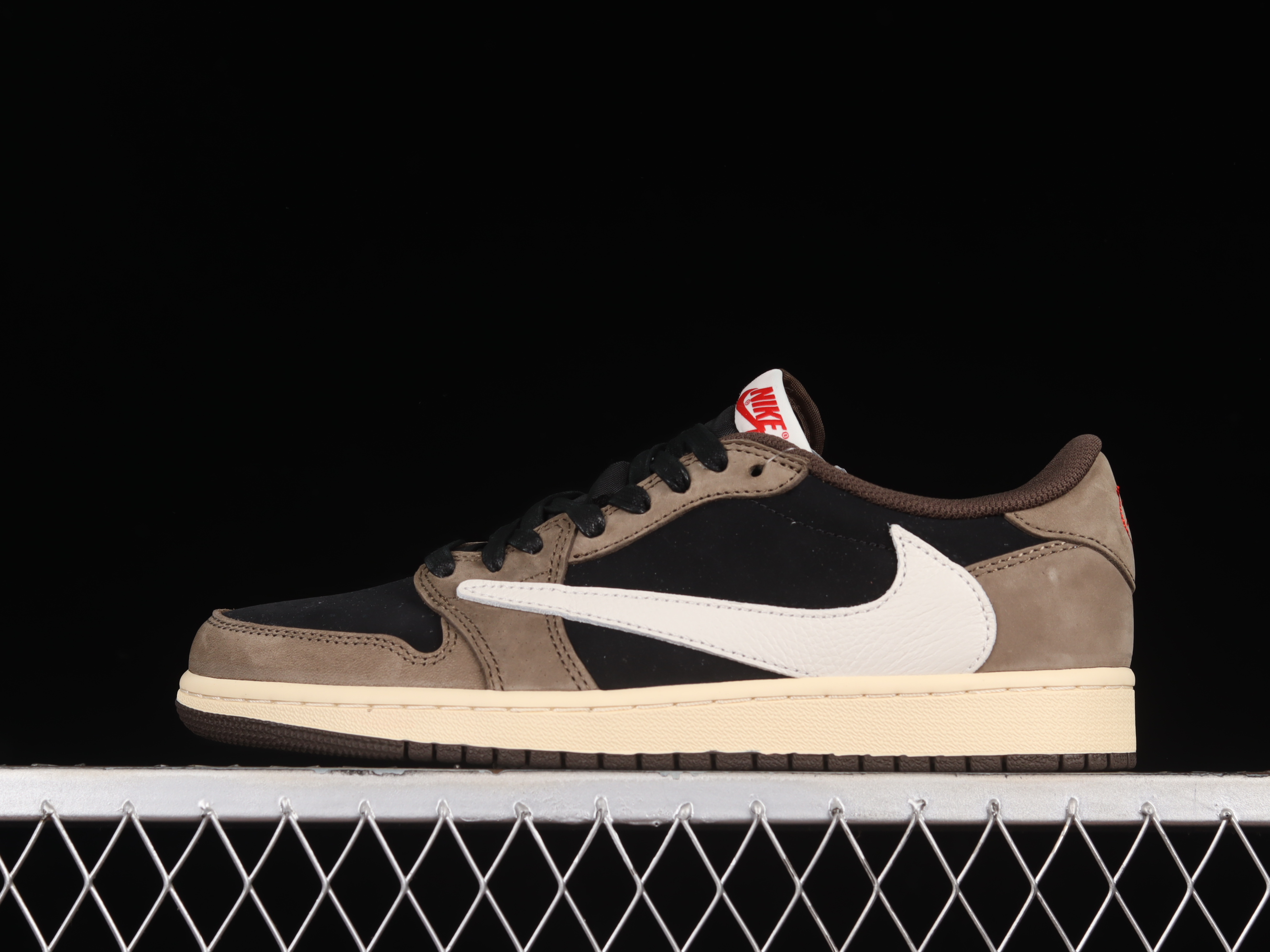 AJ1 low top