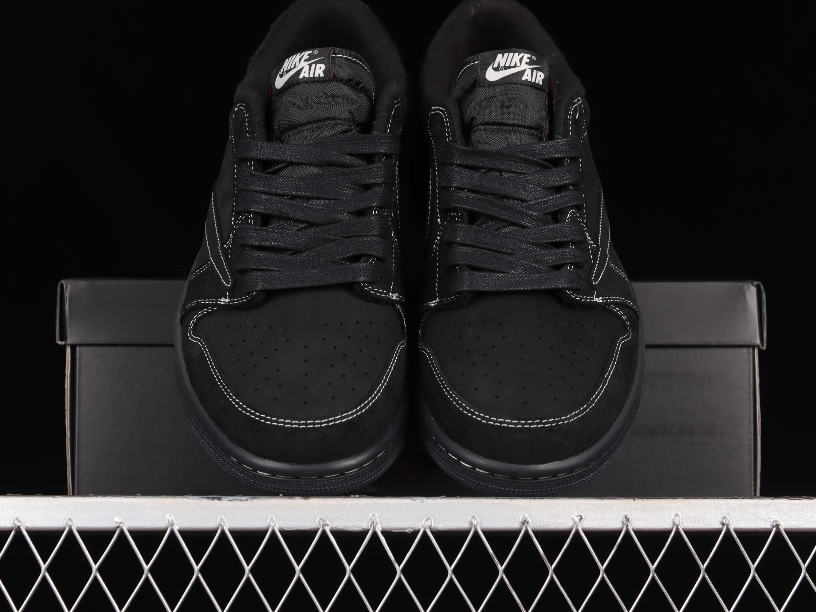 AJ1 low top