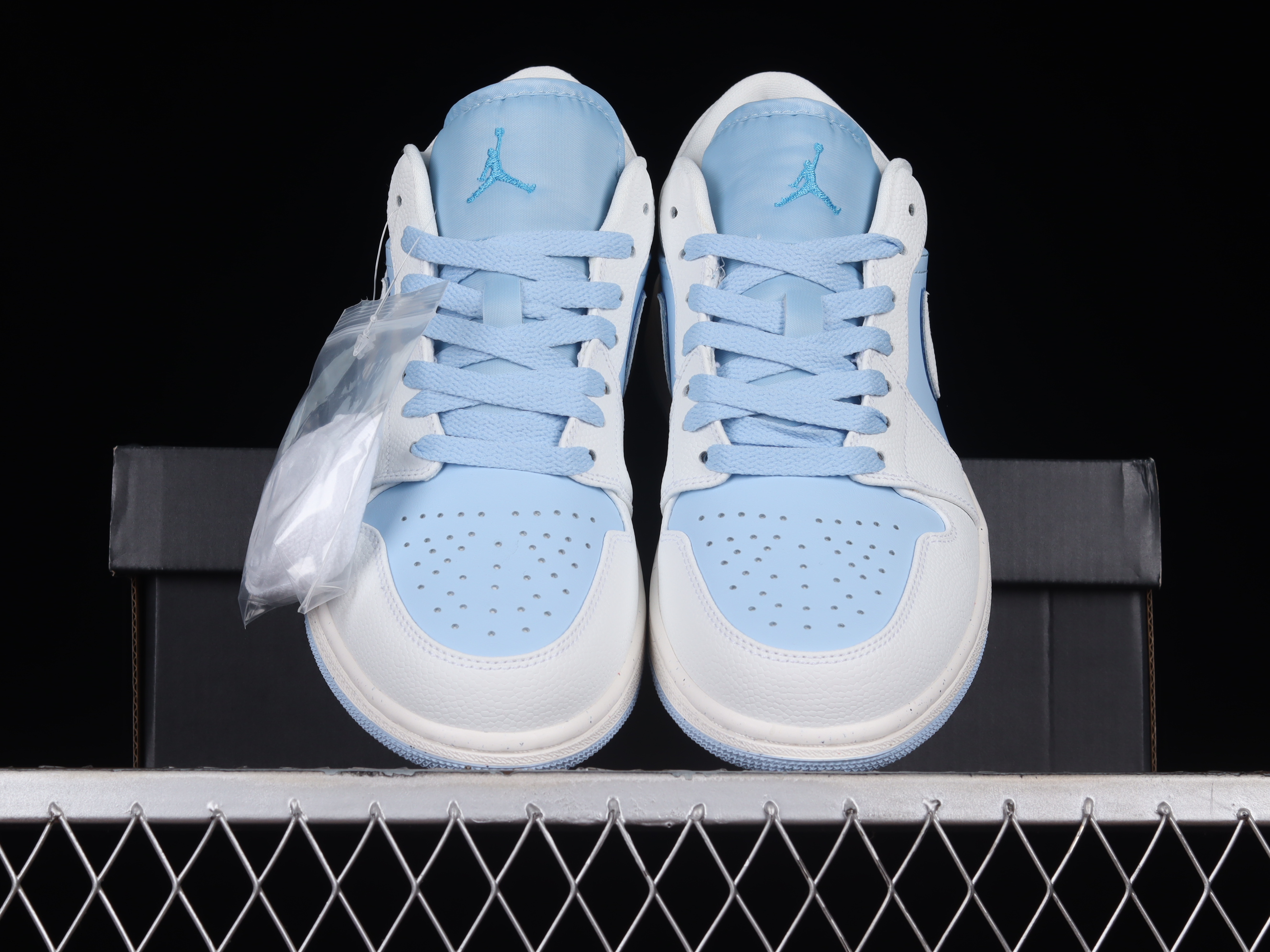 AJ1 low top