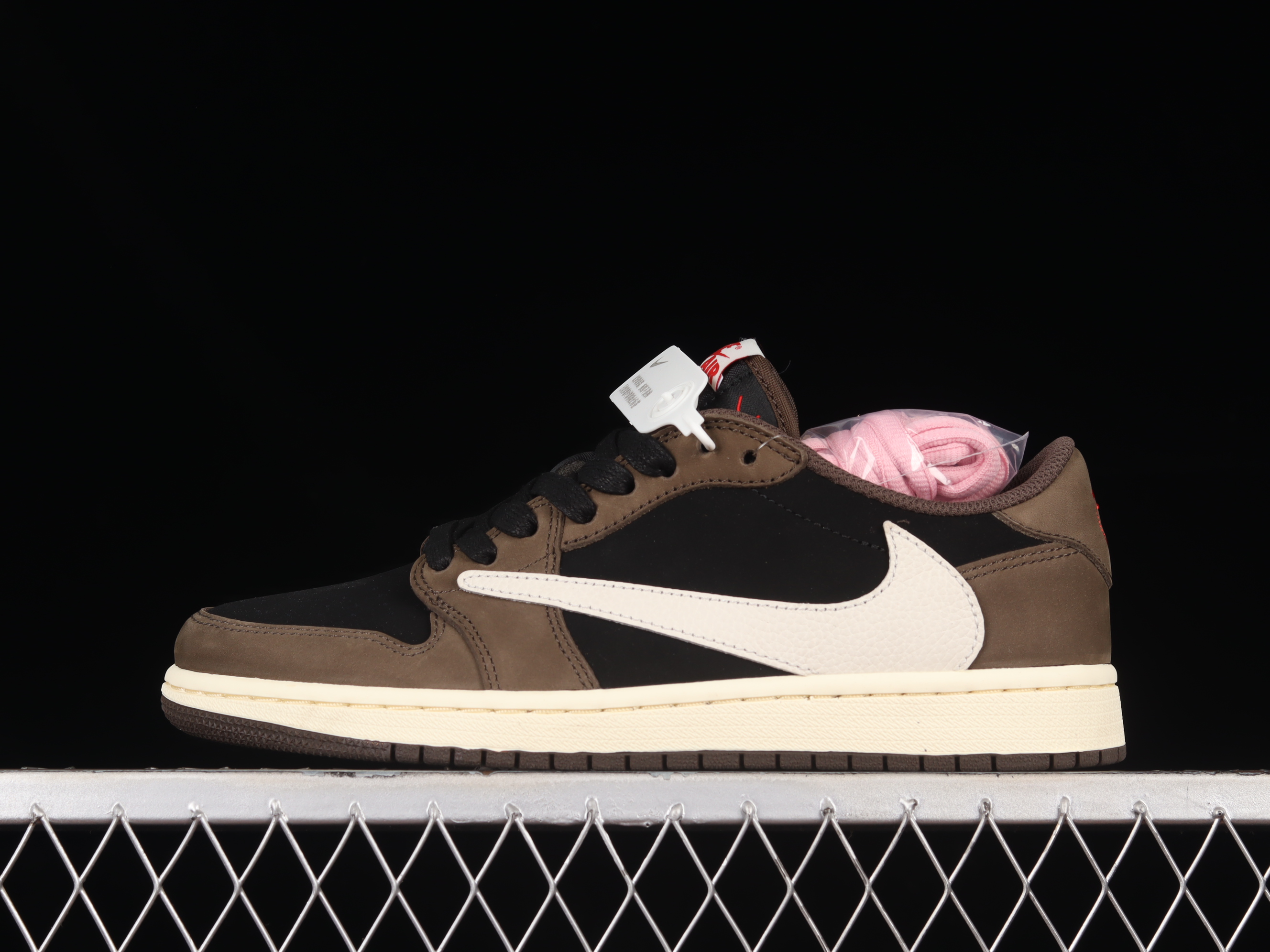 AJ1 low top
