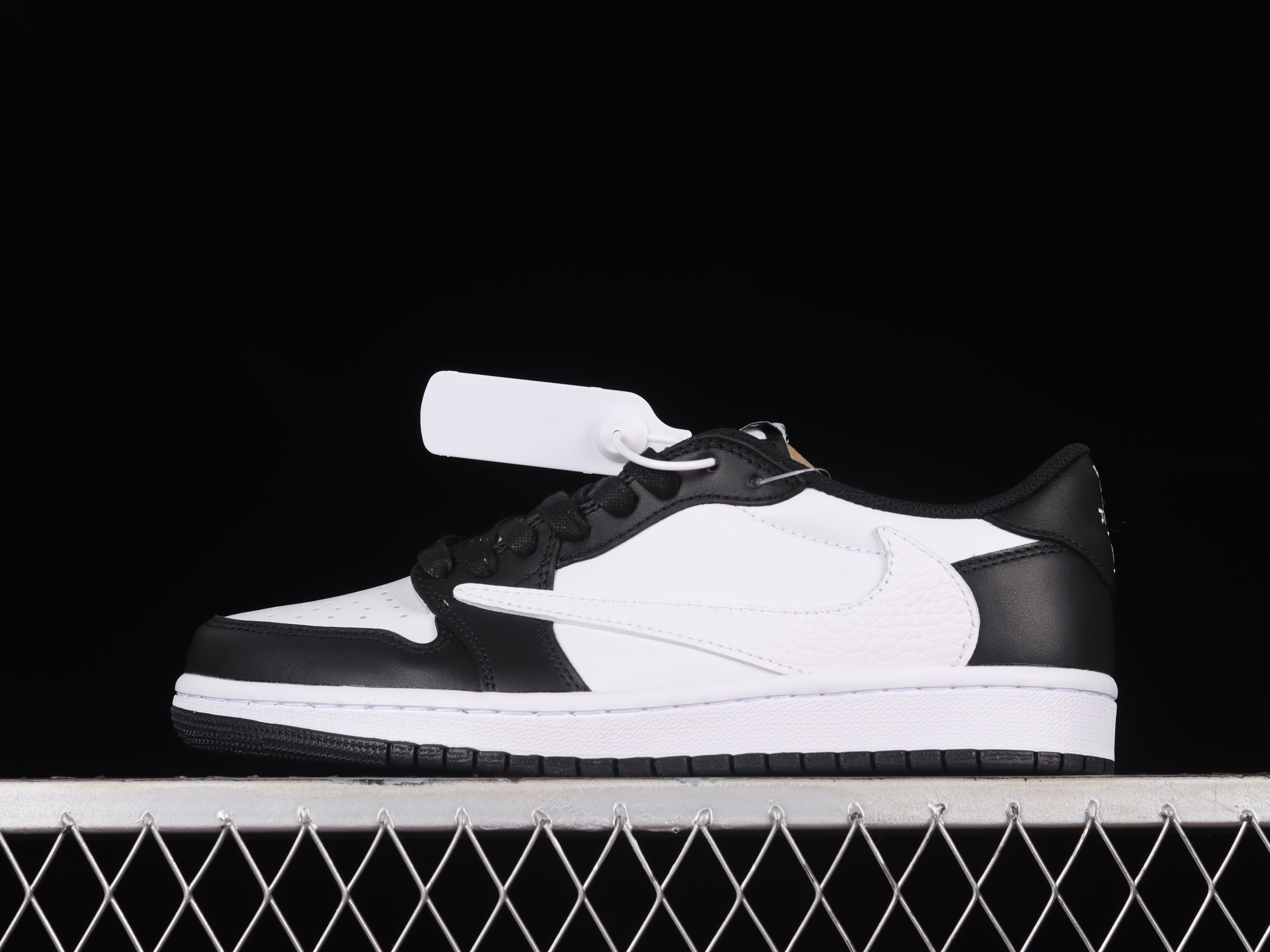 AJ1 low top