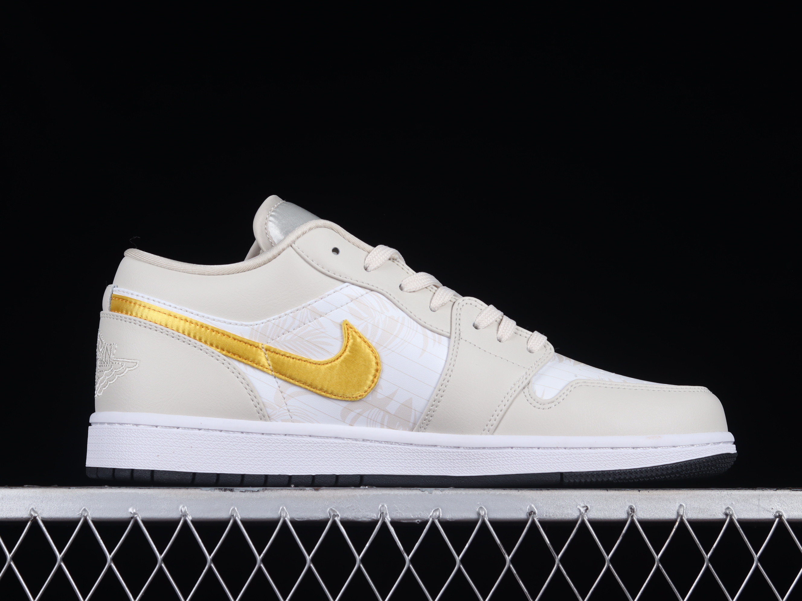 AJ1 low top