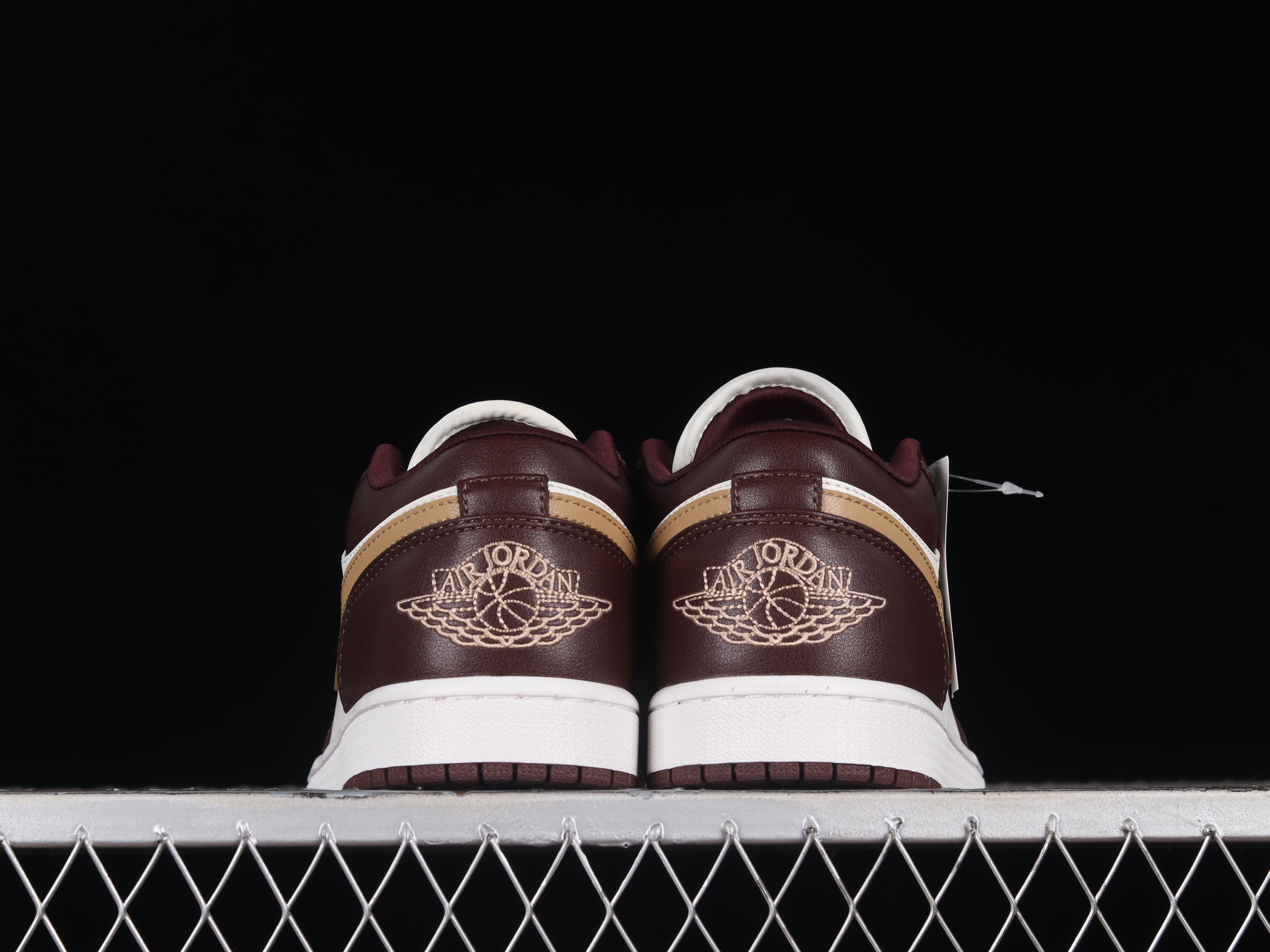 AJ1 low top
