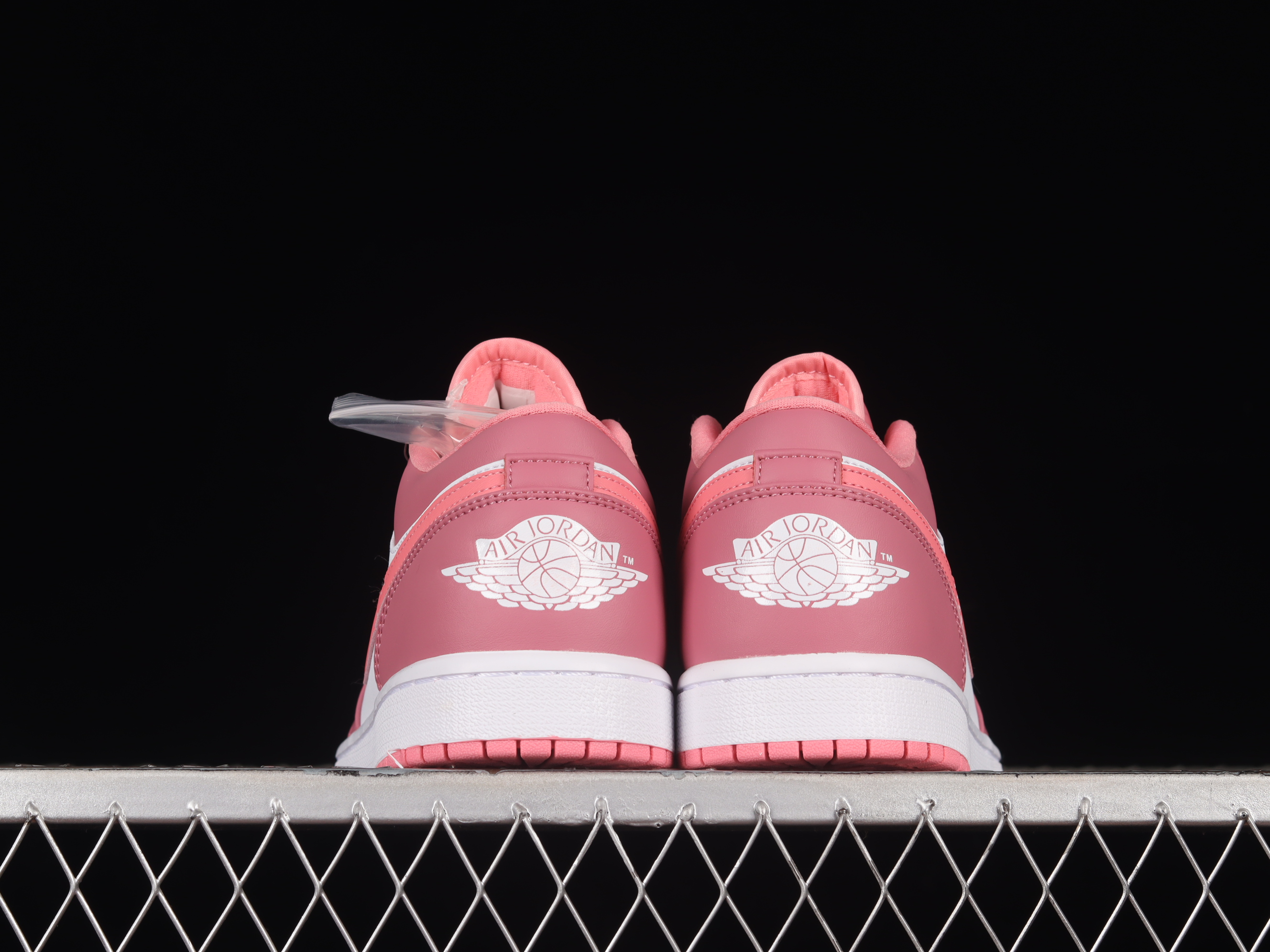 AJ1 low top