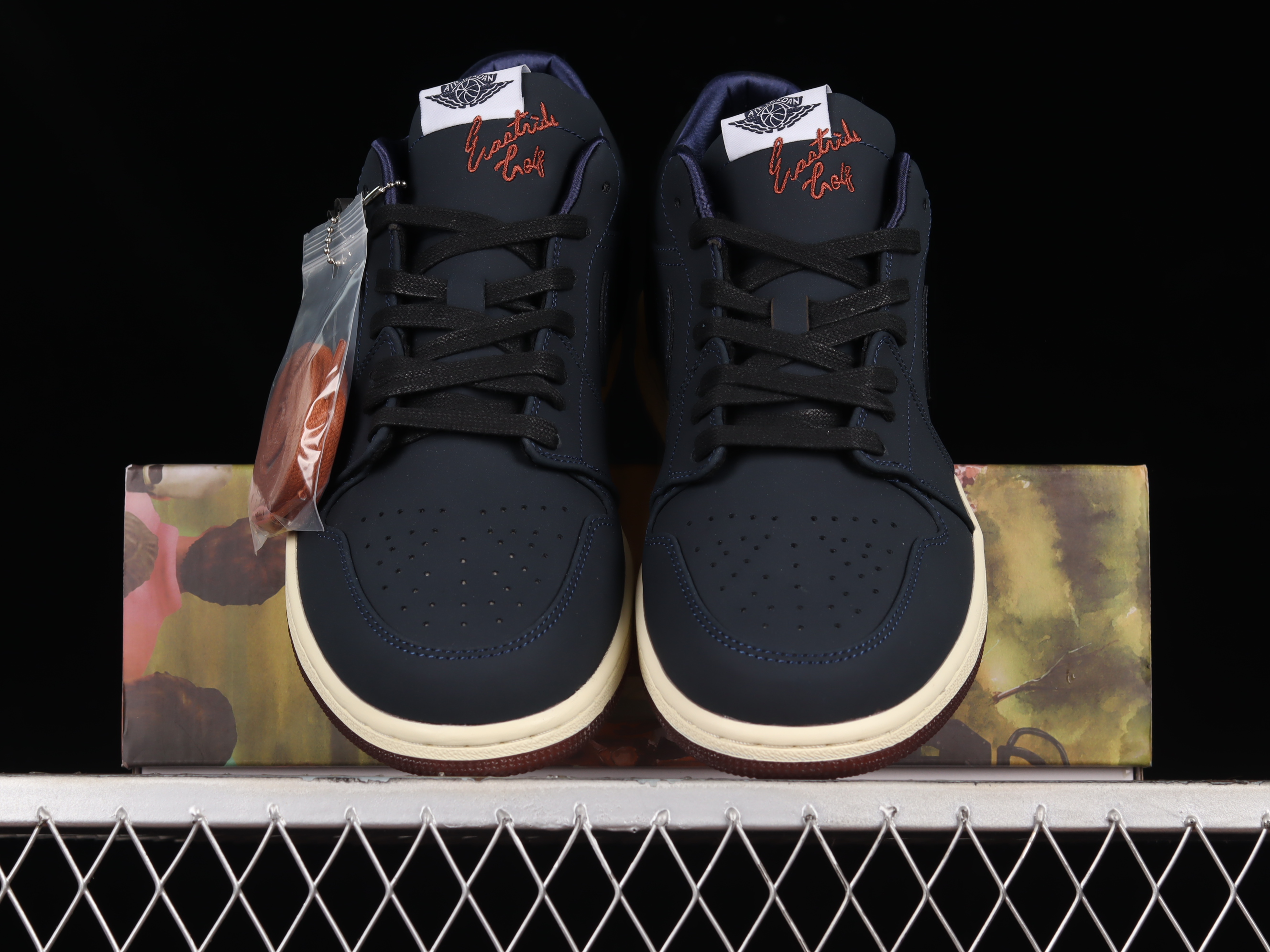 AJ1 low top