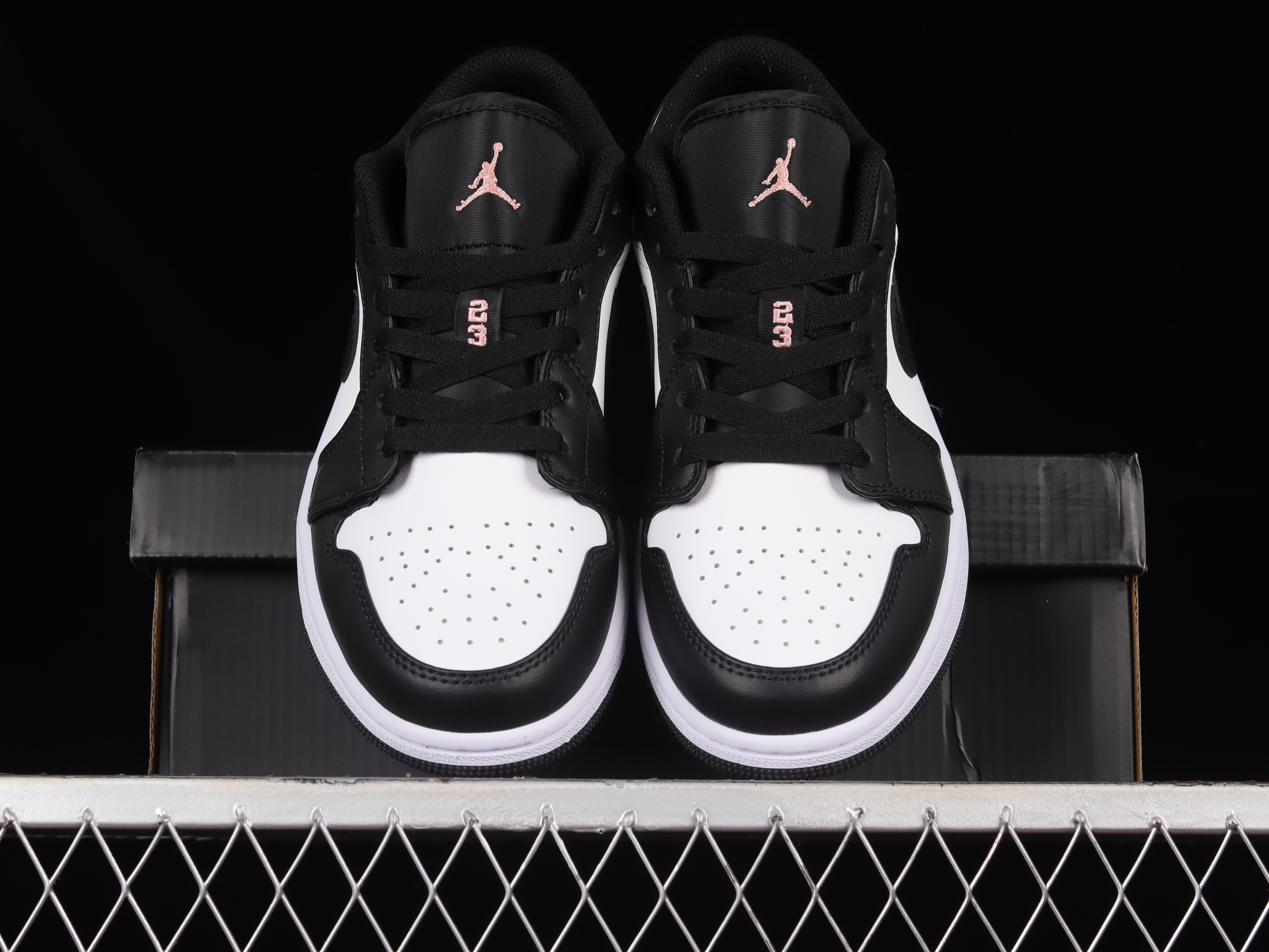 AJ1 Black and White Laser cultural leisure sports shoes DQ2516-108 36-46