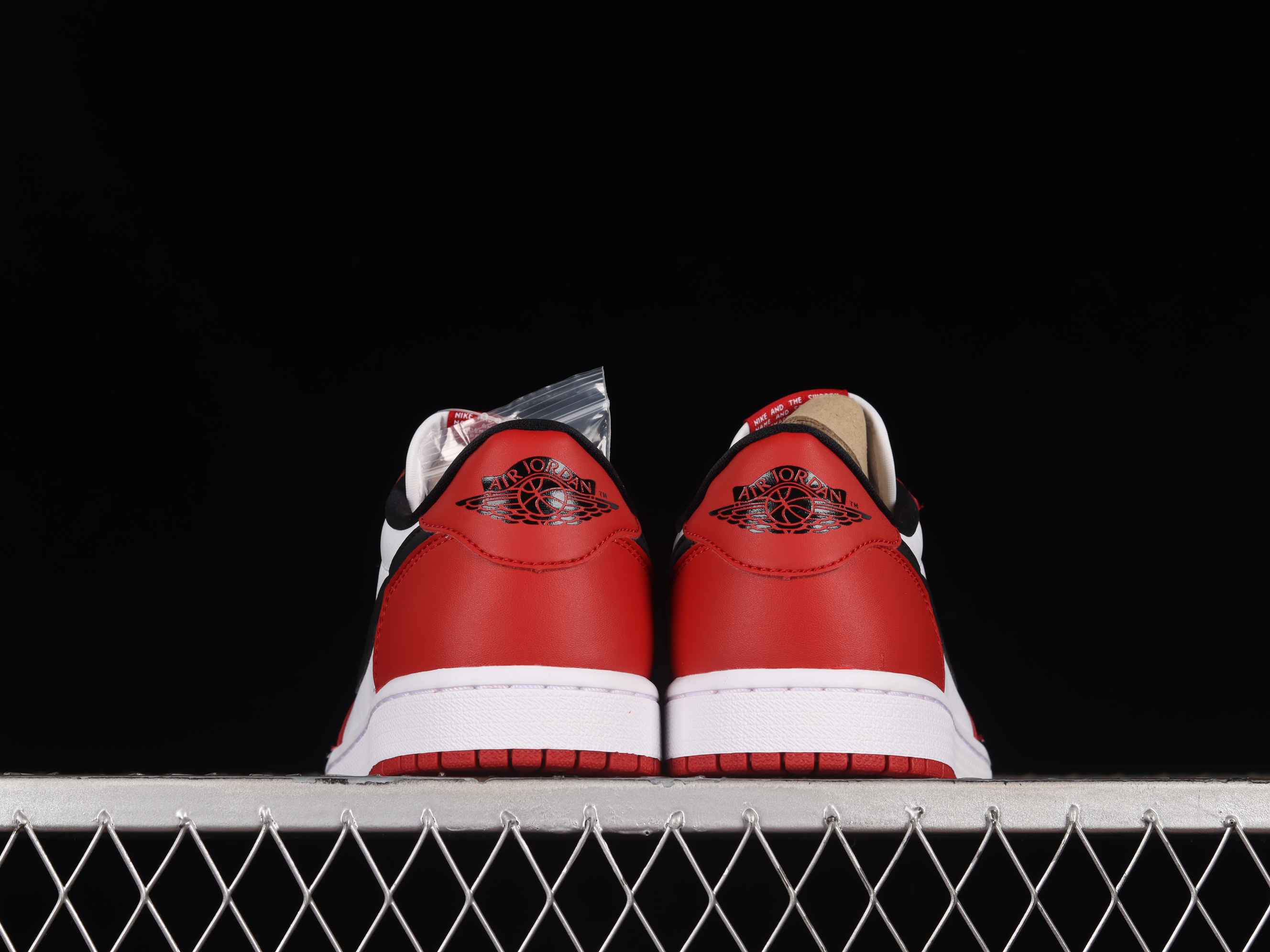 AJ1 low top