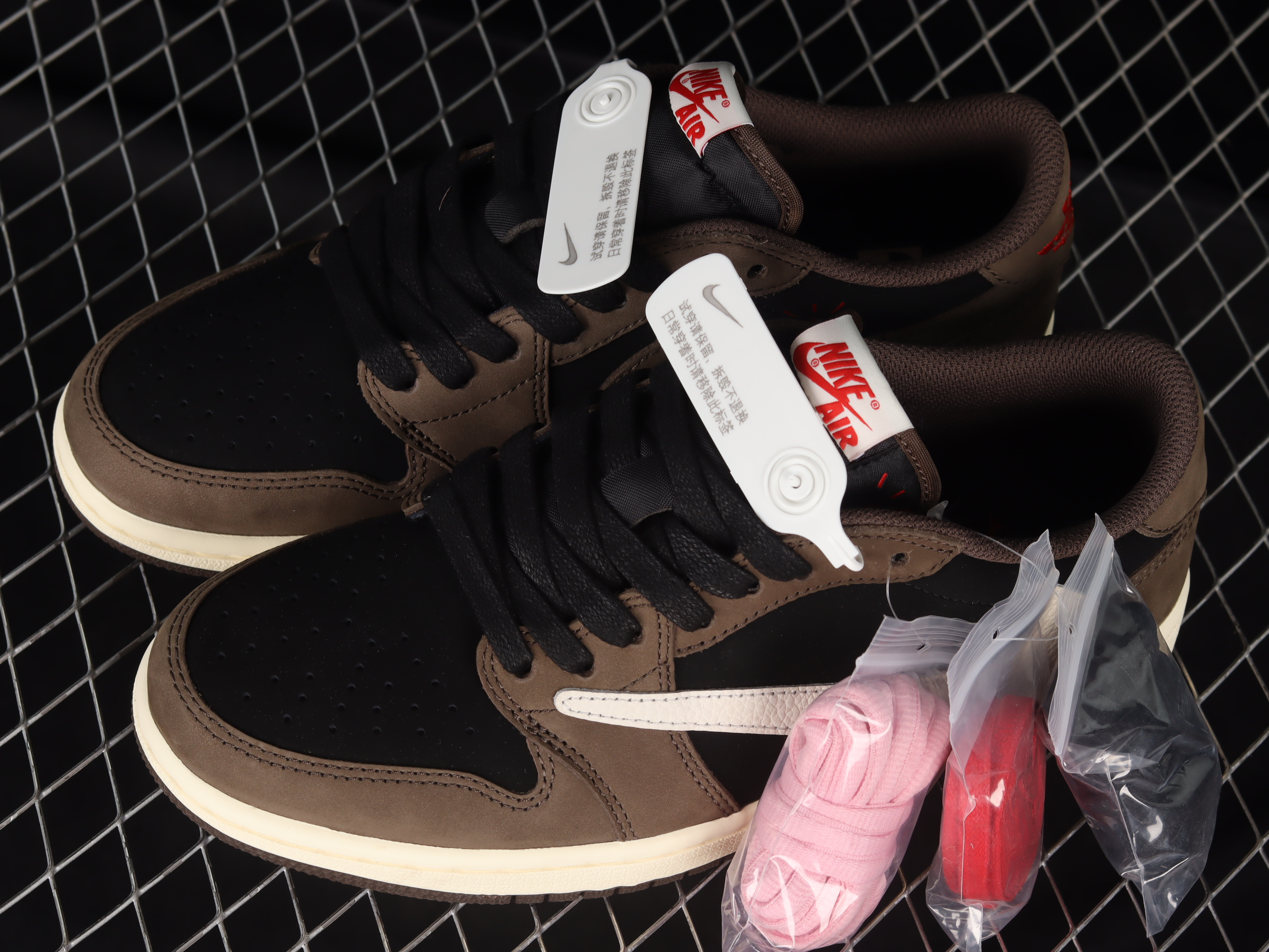 AJ1 low top