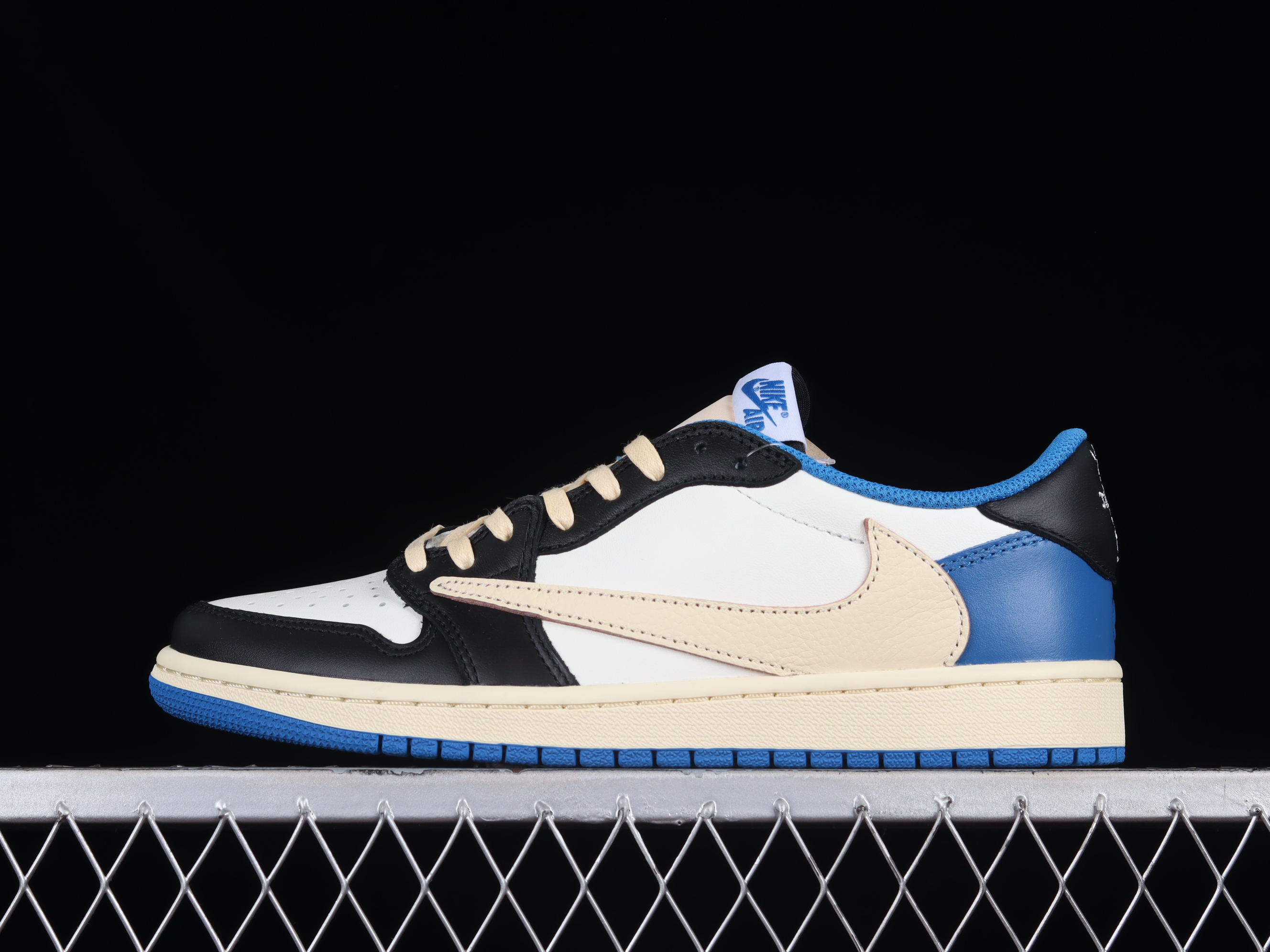 AJ1 low top