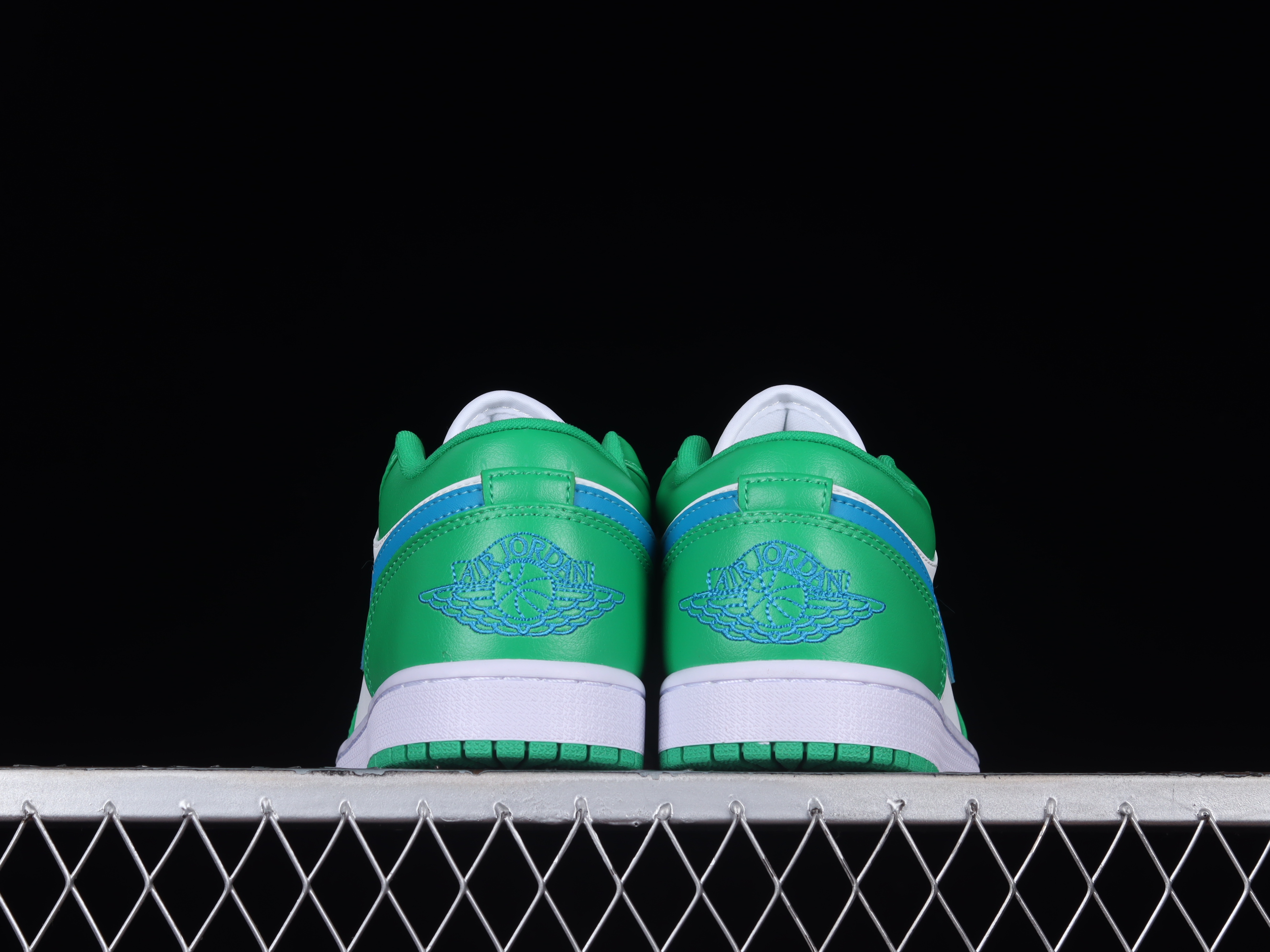 AJ1 low top