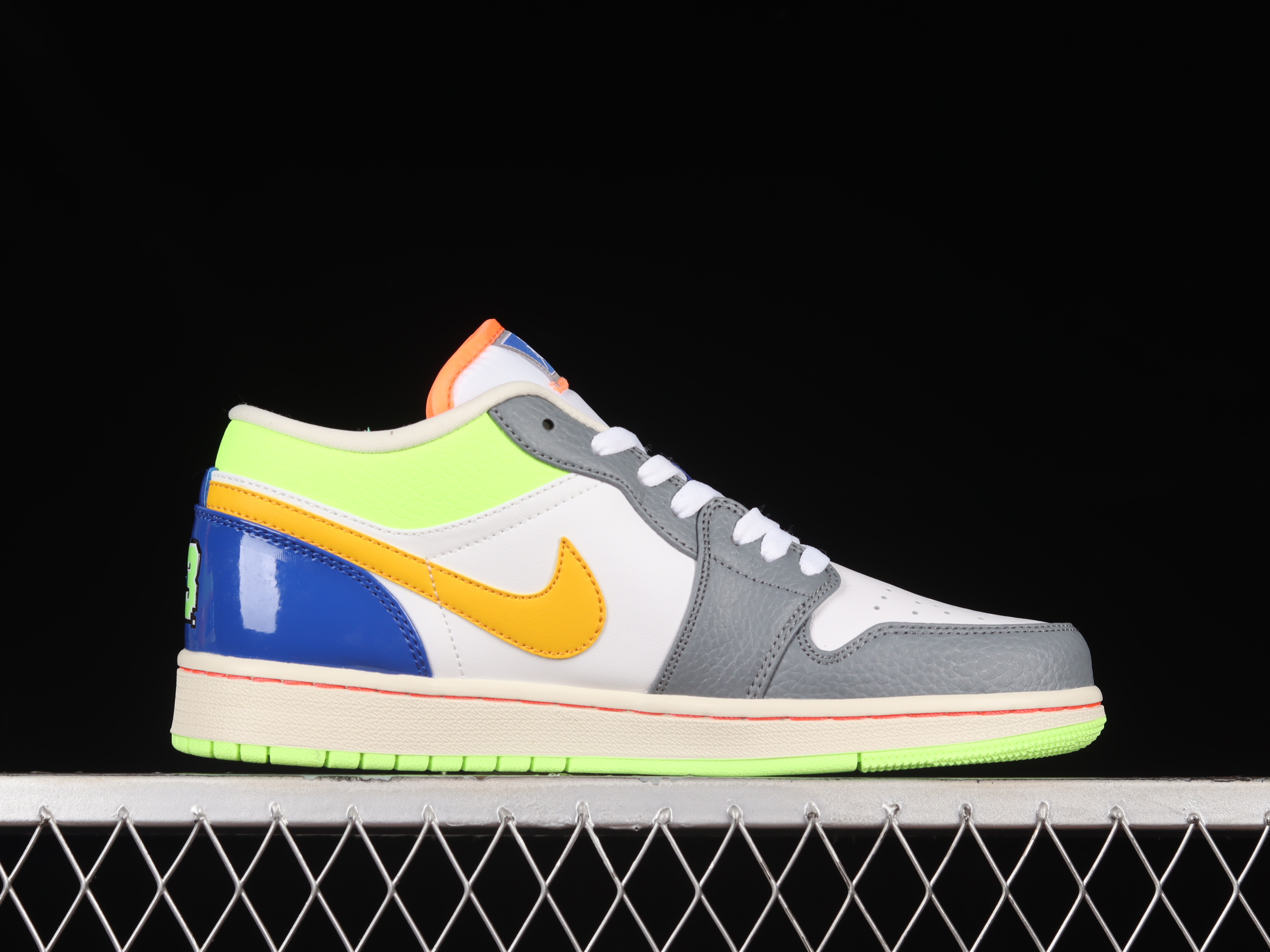 AJ1 low top