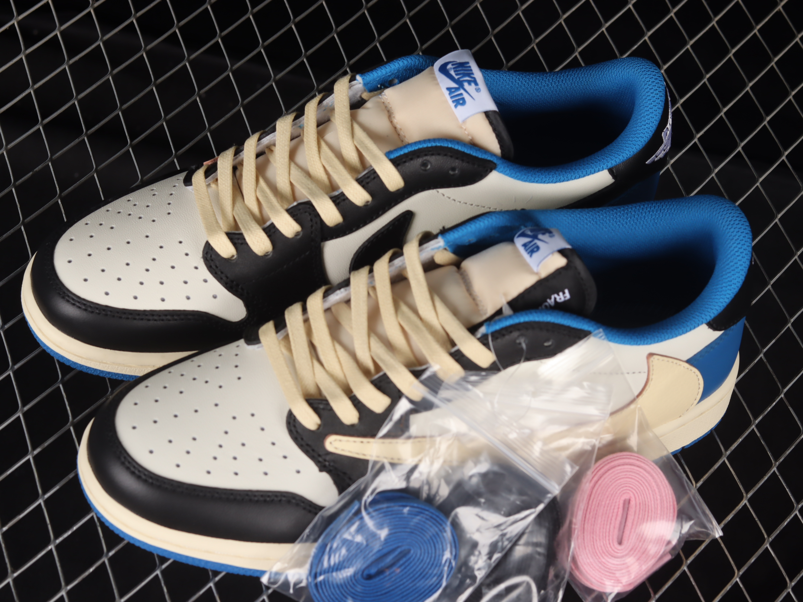 AJ1 low top