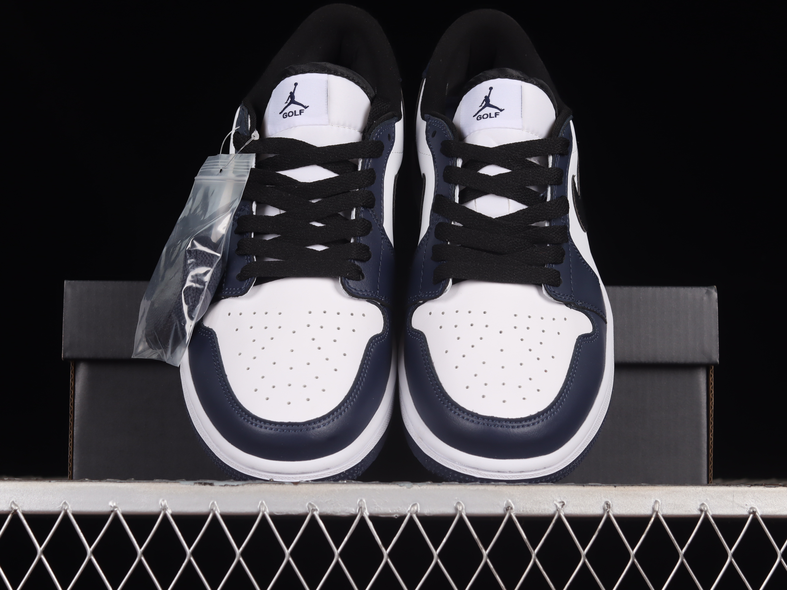 AJ1 low top