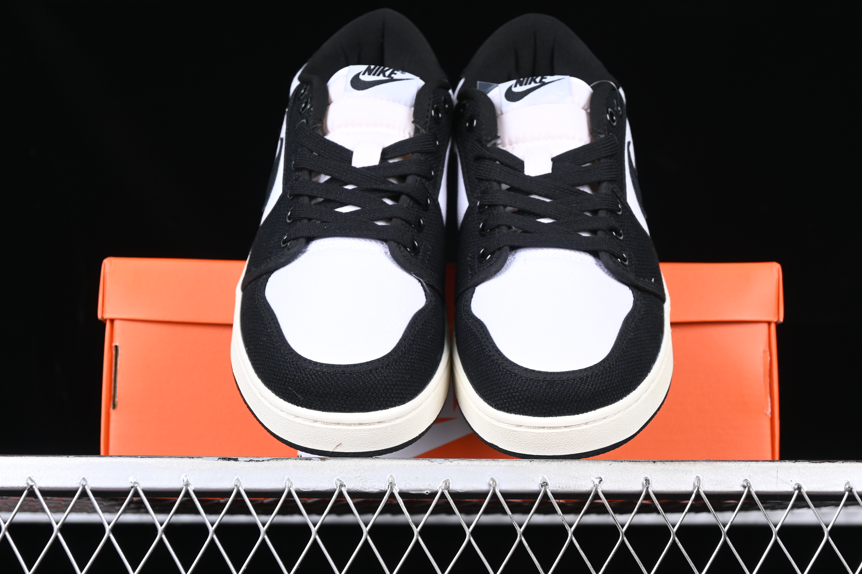 AJ1 low top