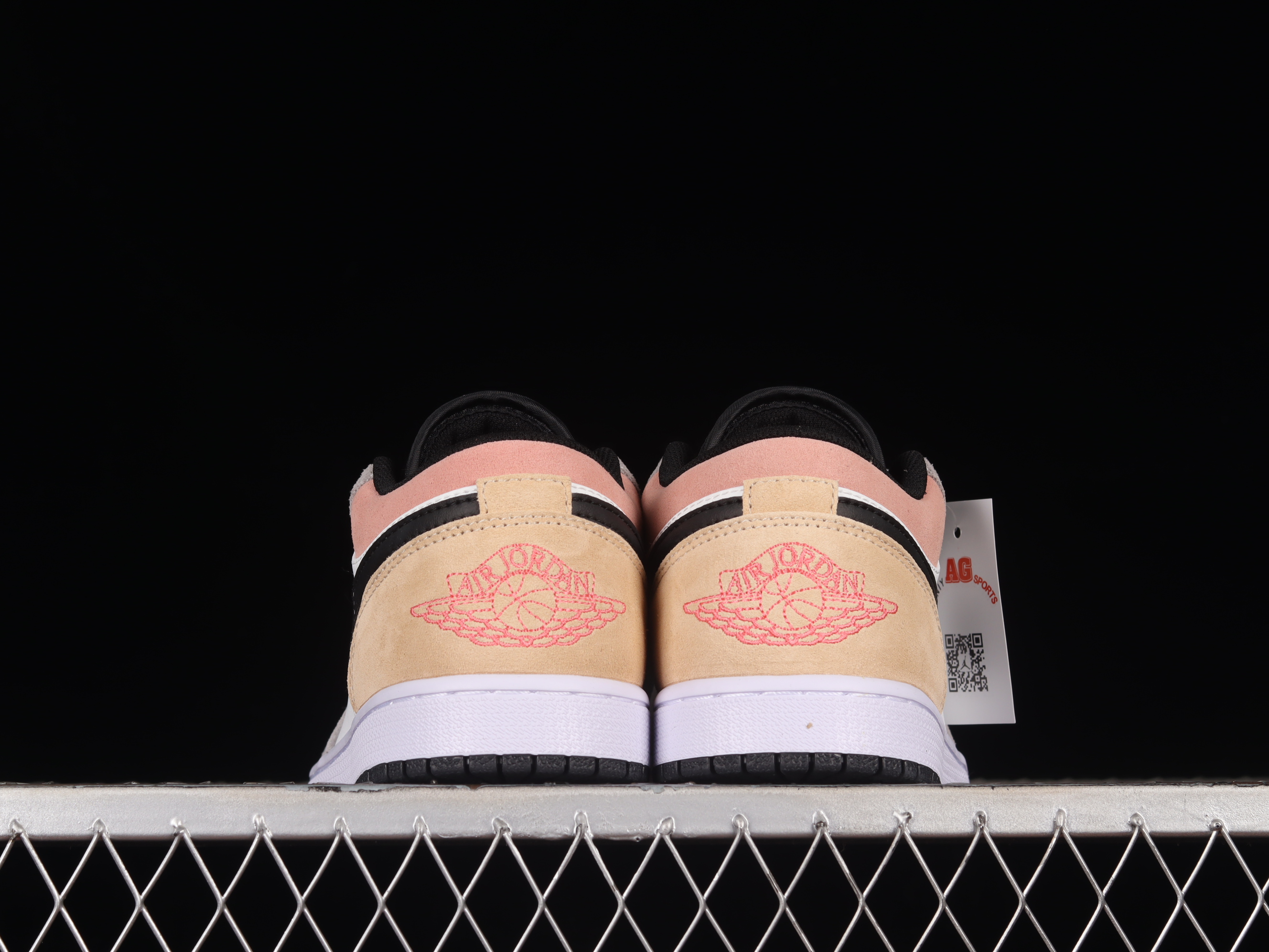 AJ1 low top