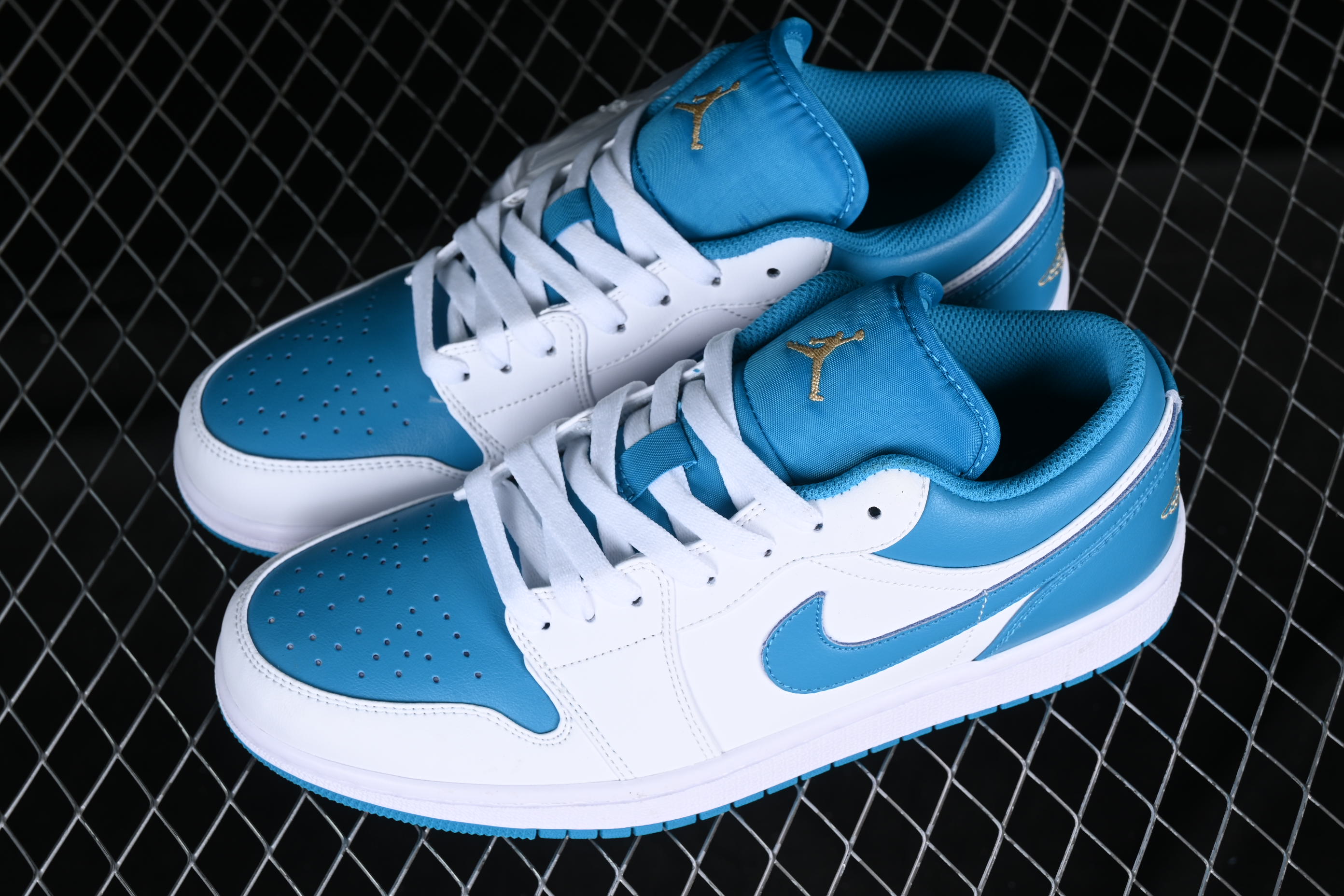 AJ1 low top