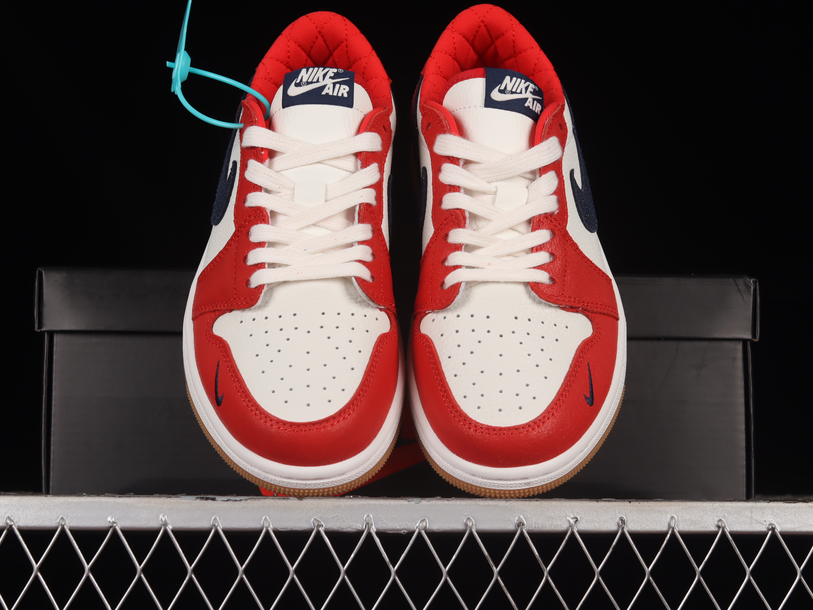 AJ1 low top