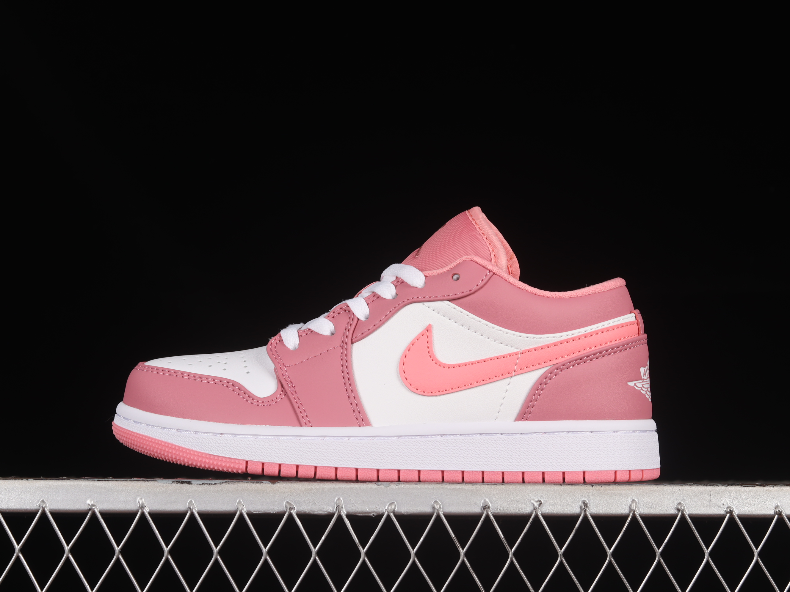 AJ1 low top