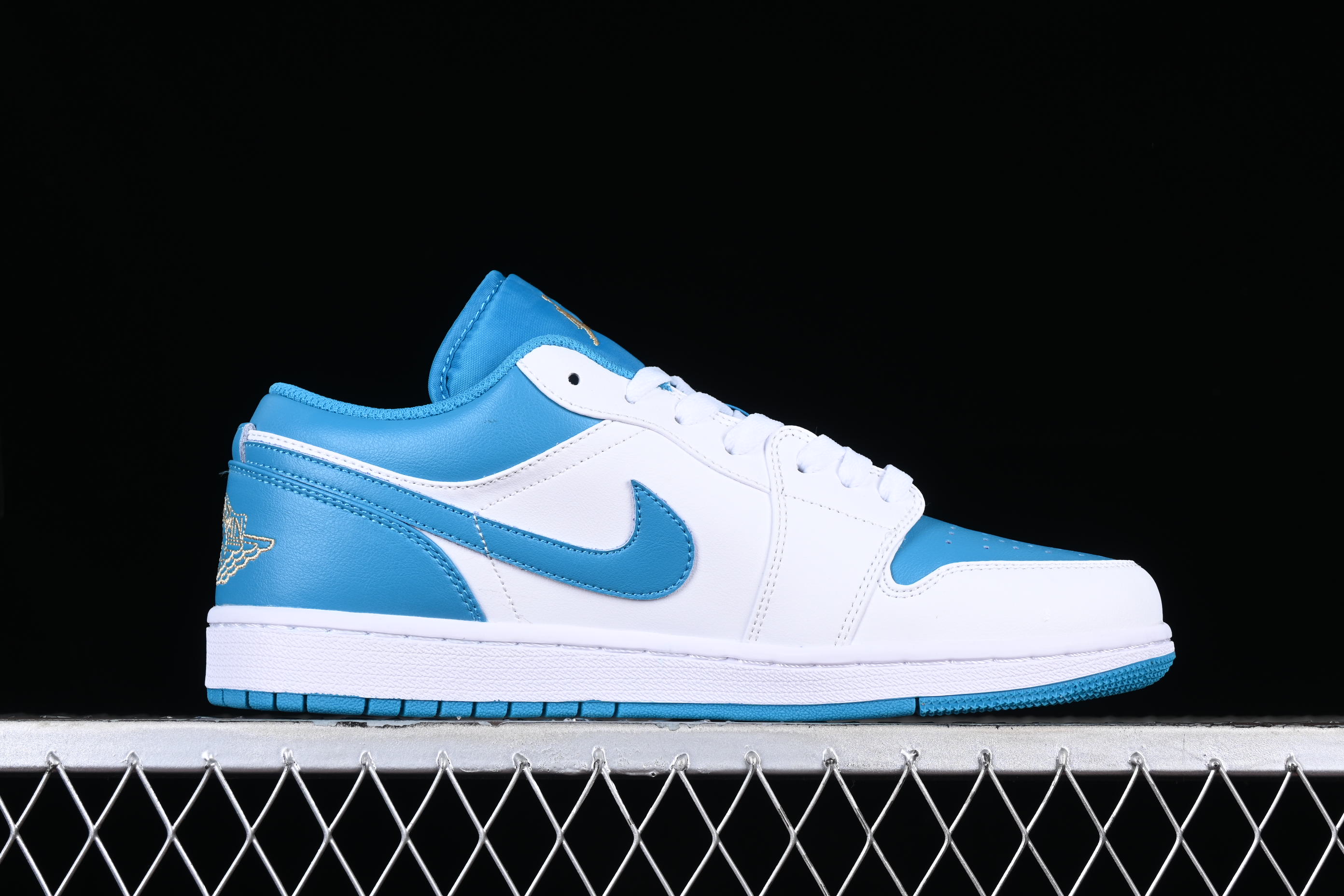 AJ1 low top